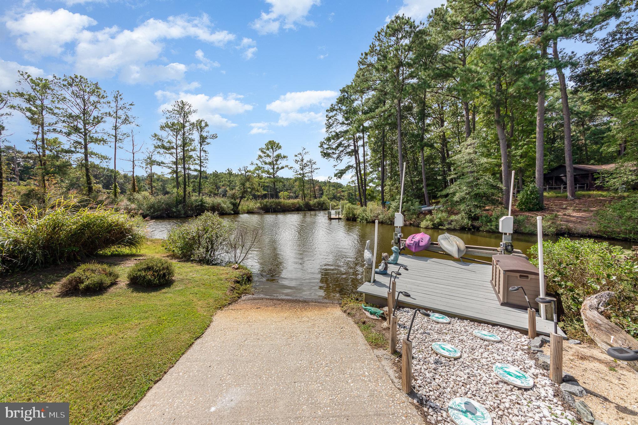 PINE HARBOR EST - Residential