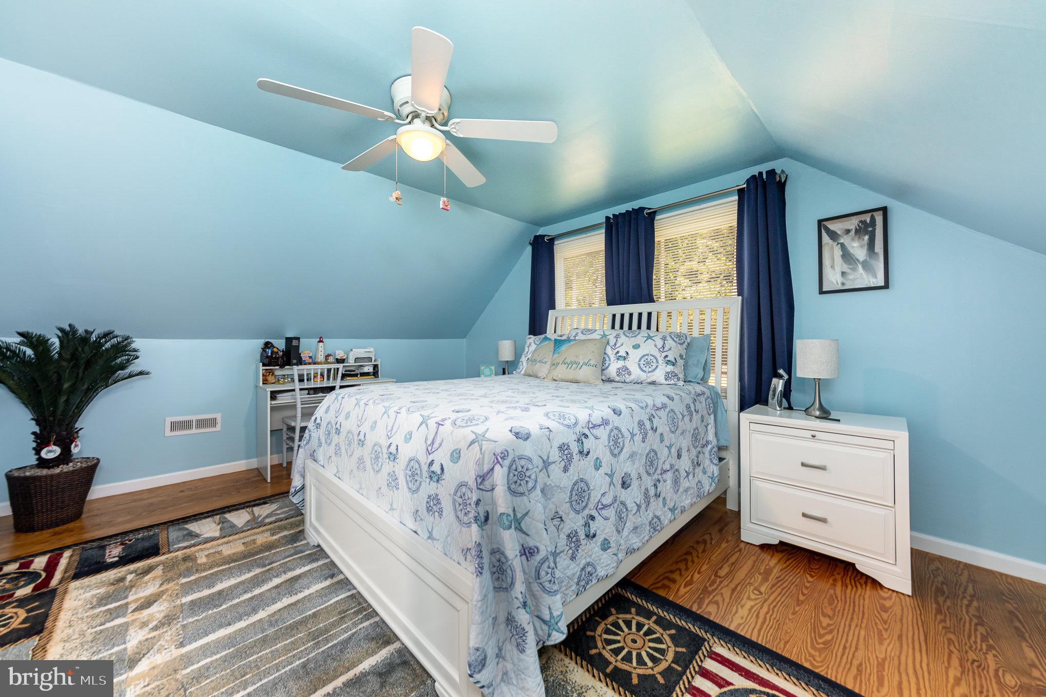 PINE HARBOR EST - Residential