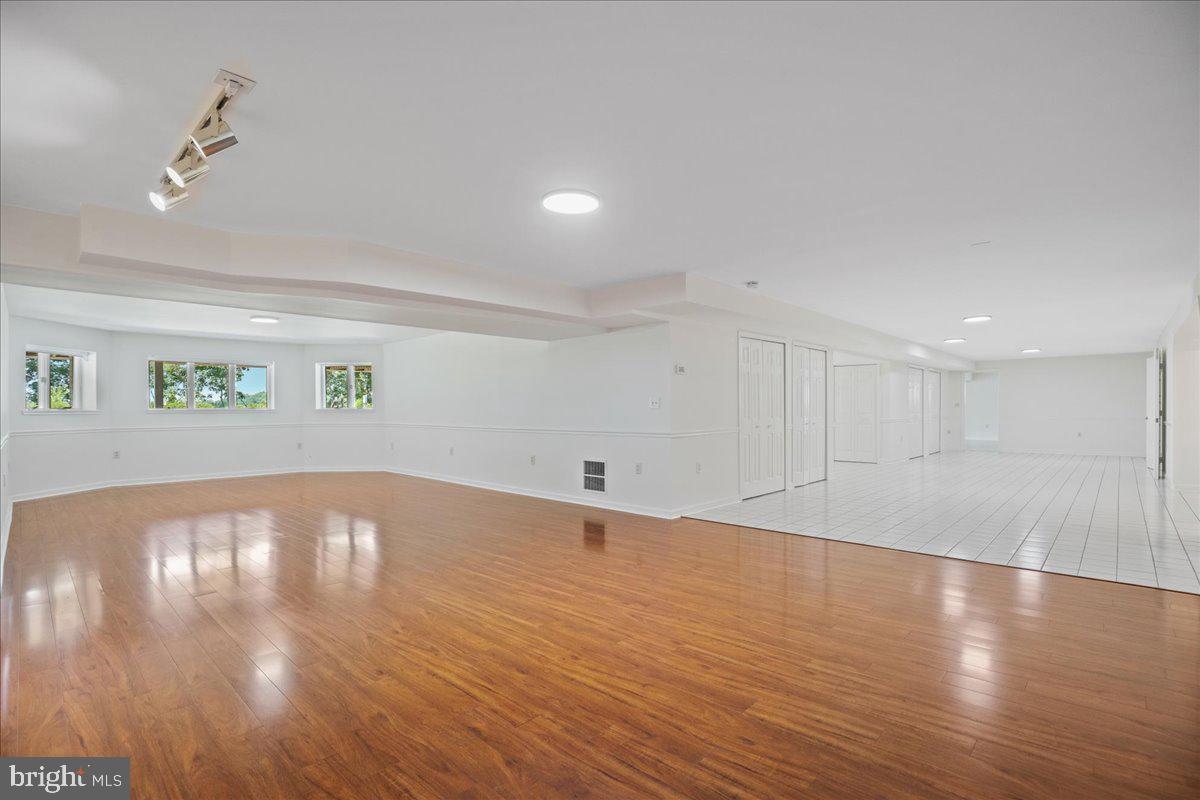 SPOUT FARM - Residential