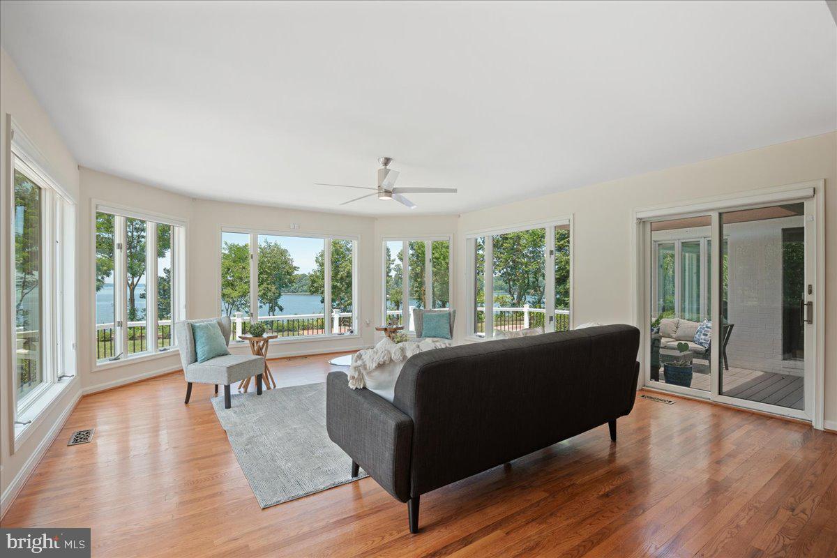 SPOUT FARM - Residential