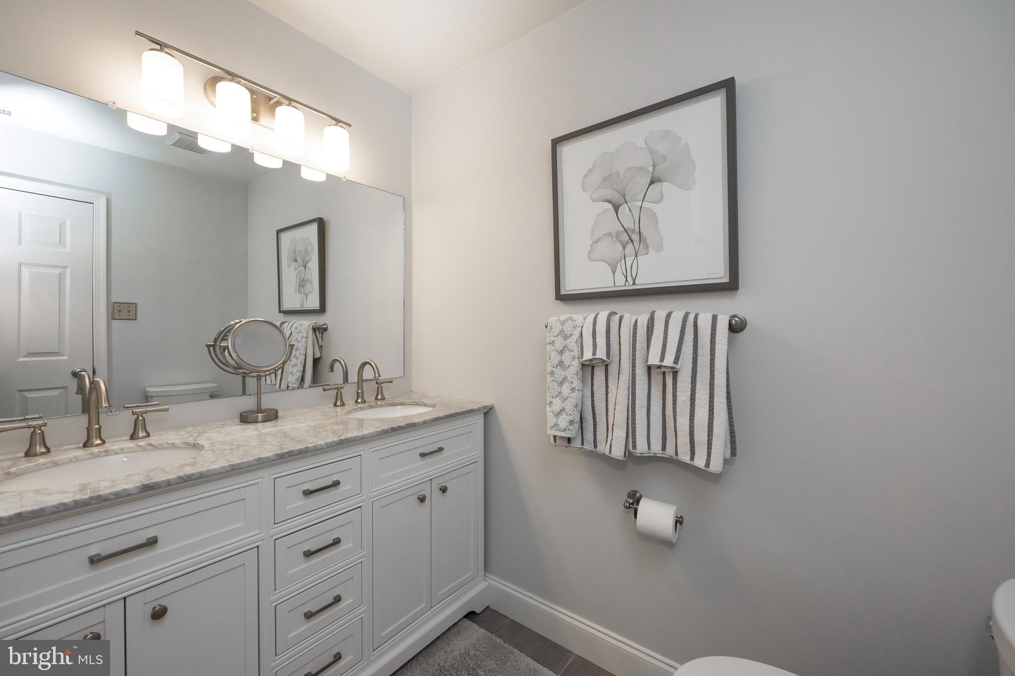 EXTON STATION - Residential