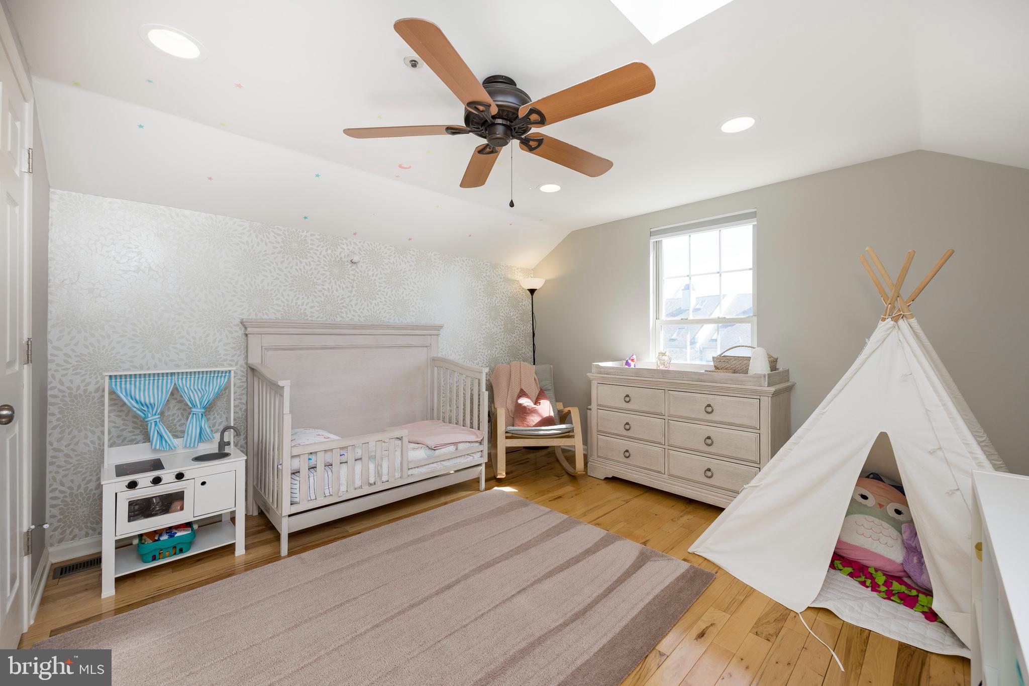 EXTON STATION - Residential