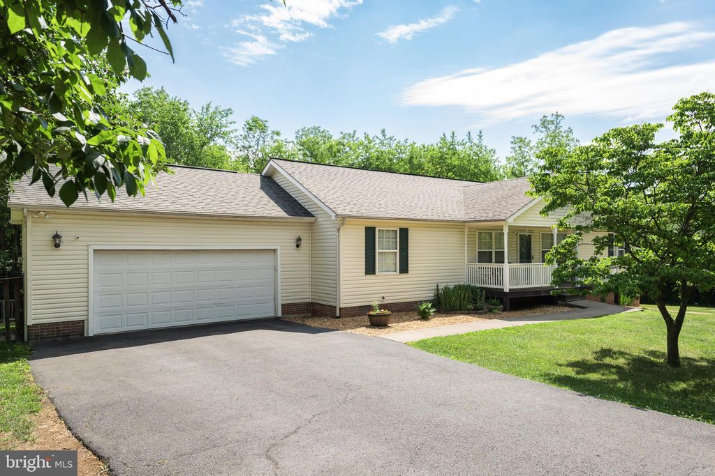 Photo of 200 Stayman Drive, CLEAR BROOK, VA 22624 (MLS # VAFV2042068)