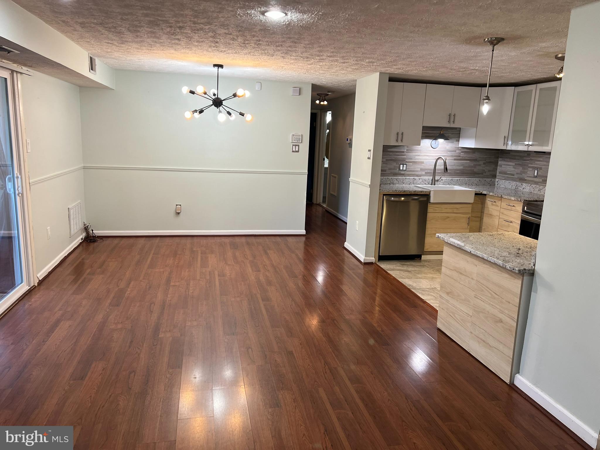 12201 PEACH CREST DRIVE 901