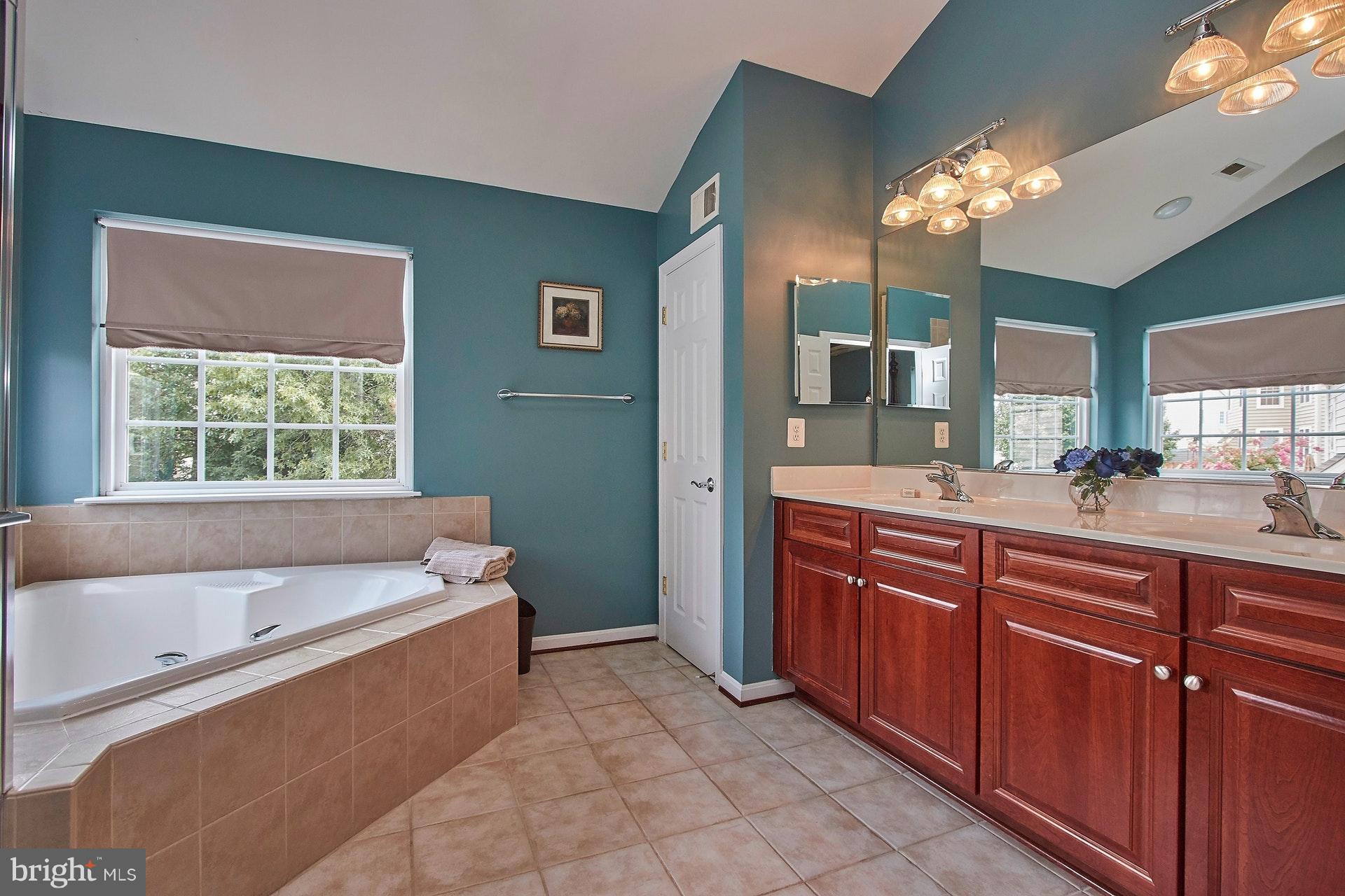 PEMBROOKE - Residential