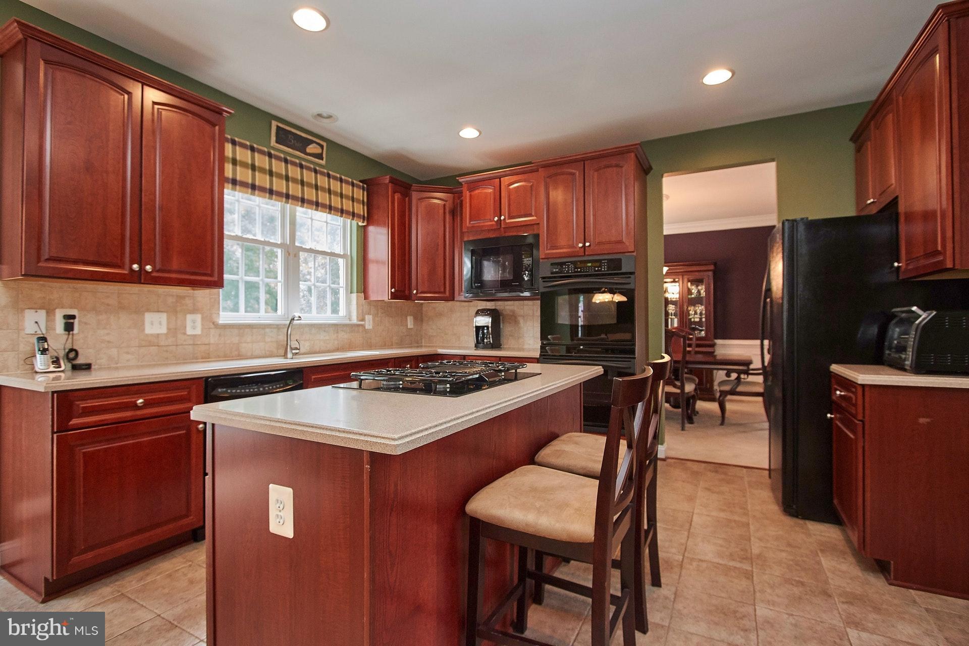 PEMBROOKE - Residential