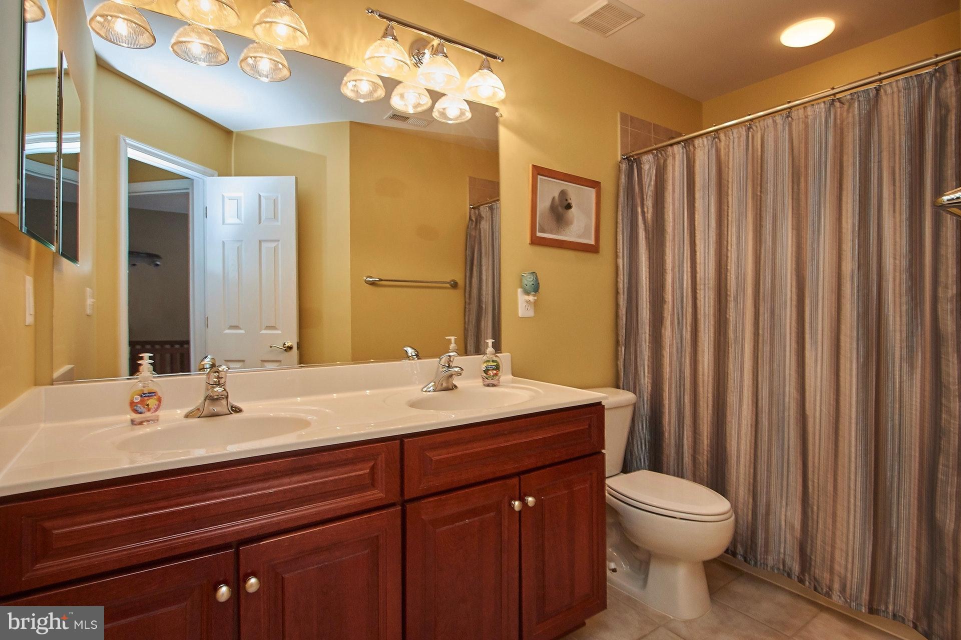 PEMBROOKE - Residential