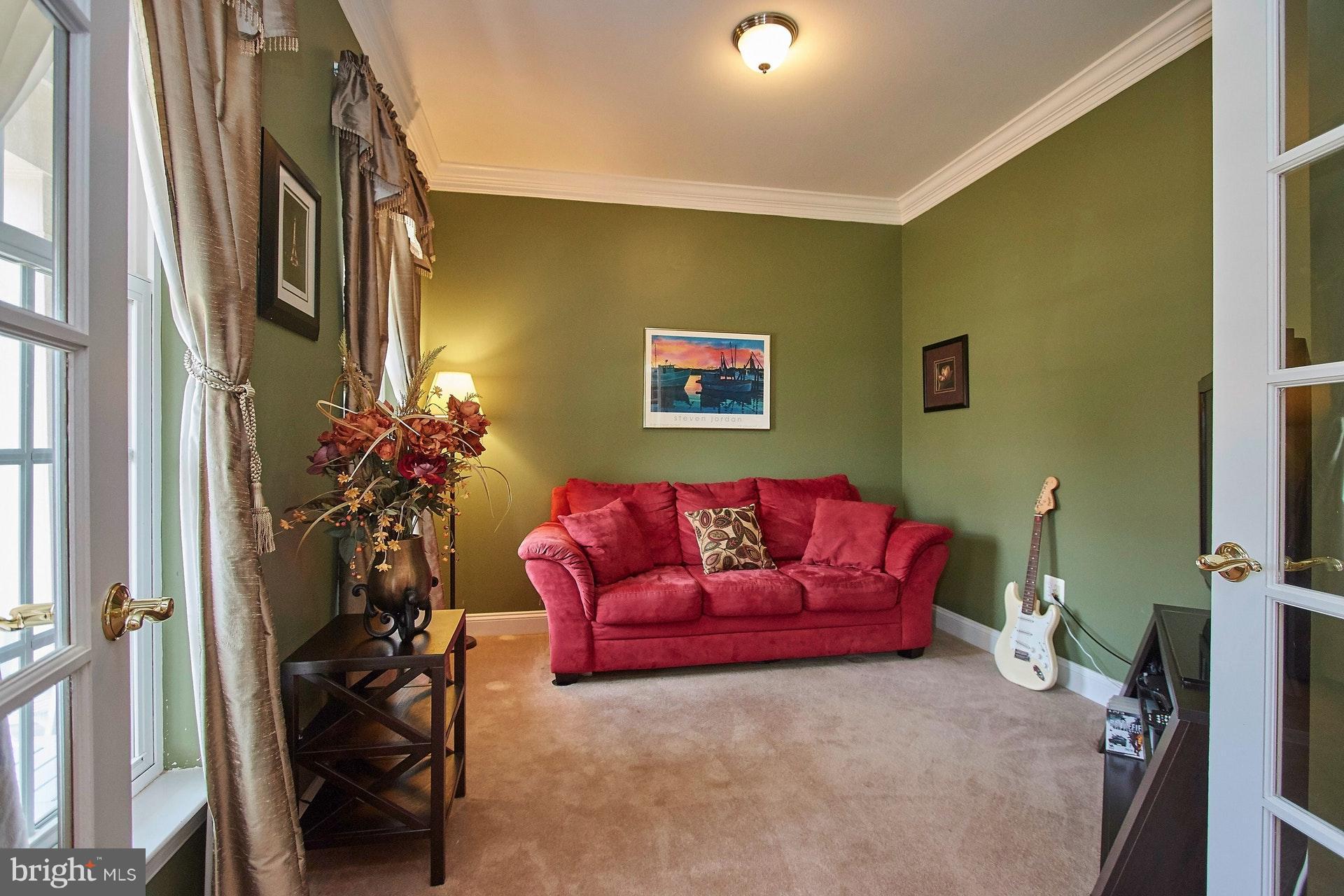 PEMBROOKE - Residential