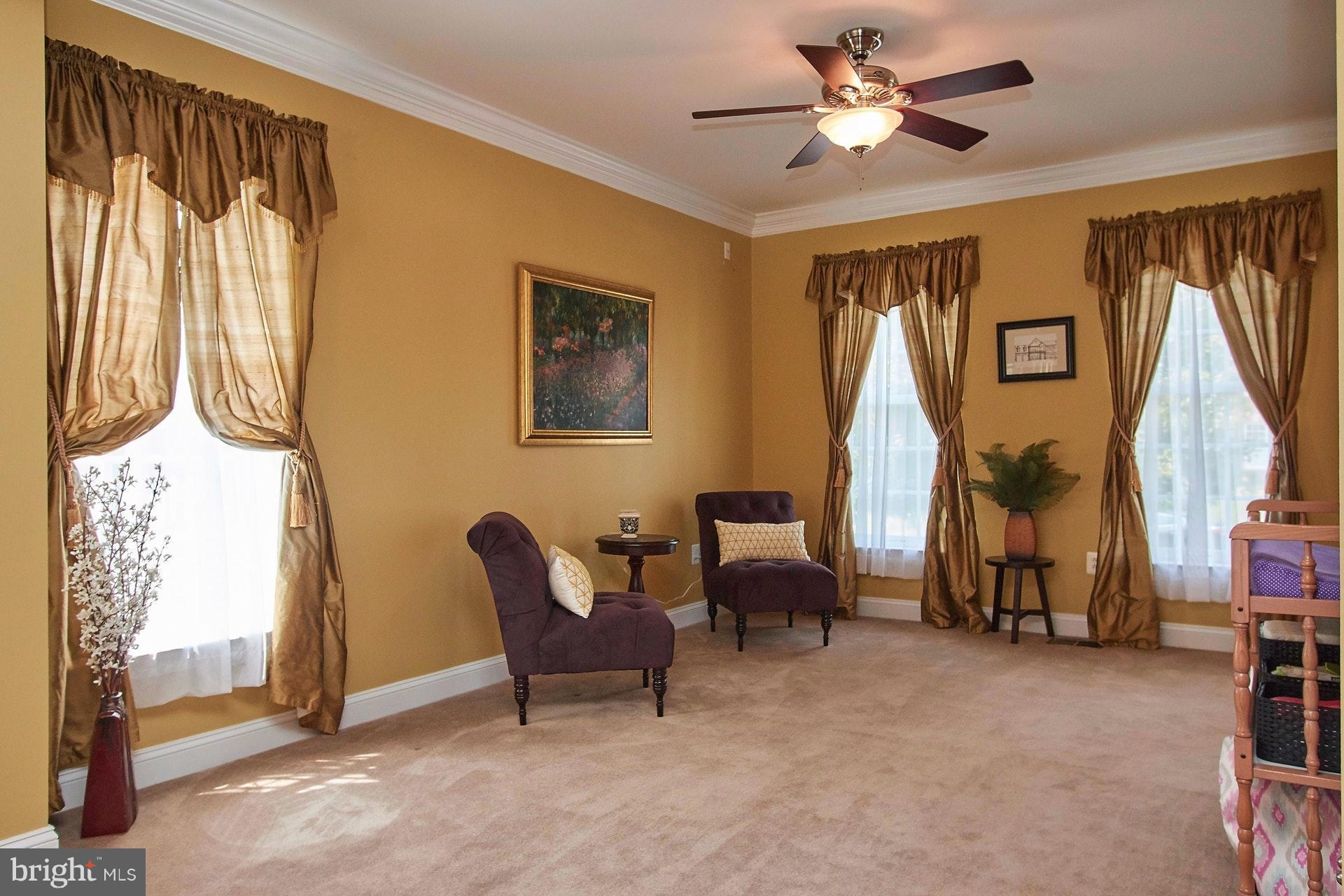 PEMBROOKE - Residential