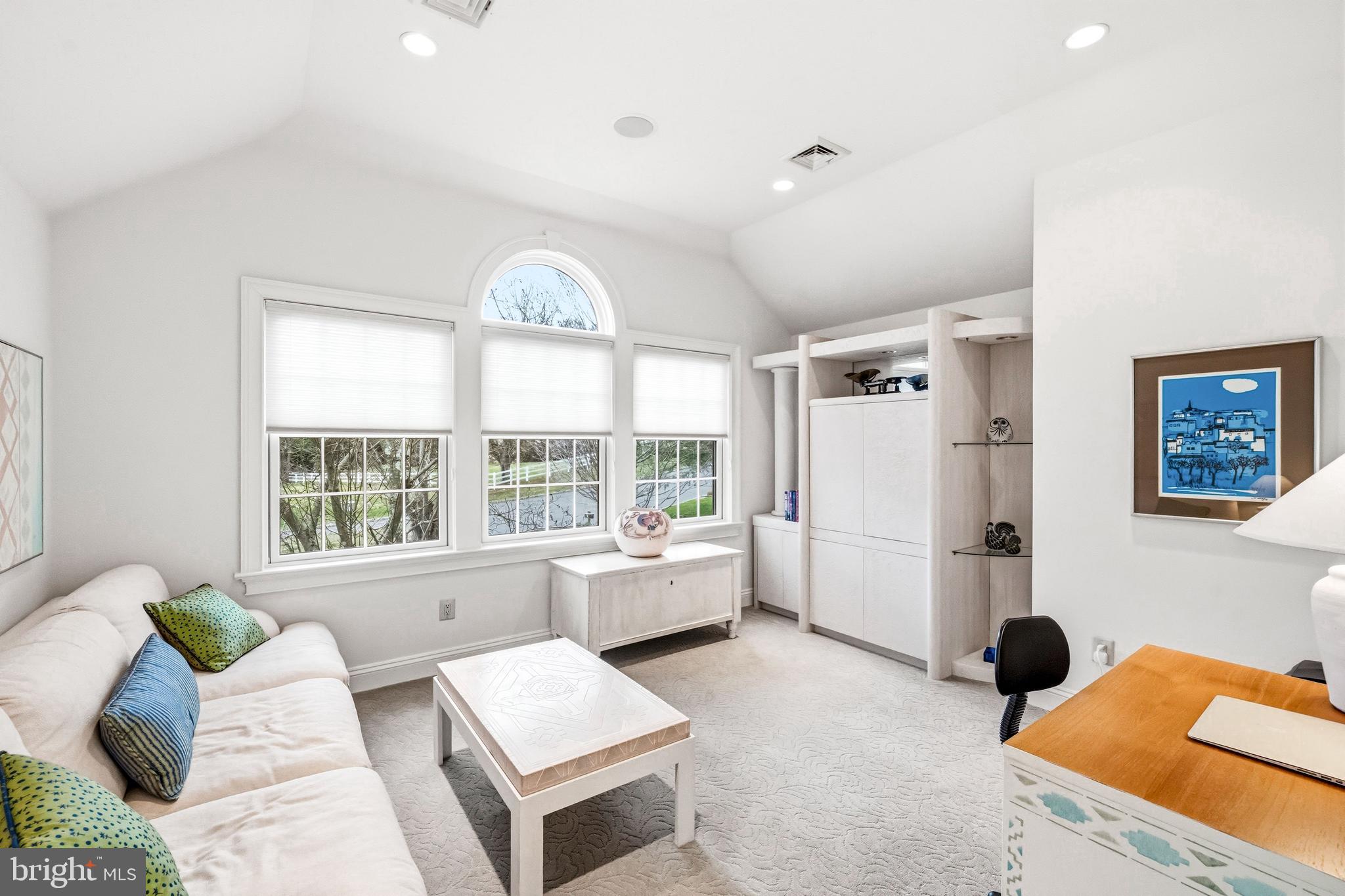 MERCER GATE - Residential