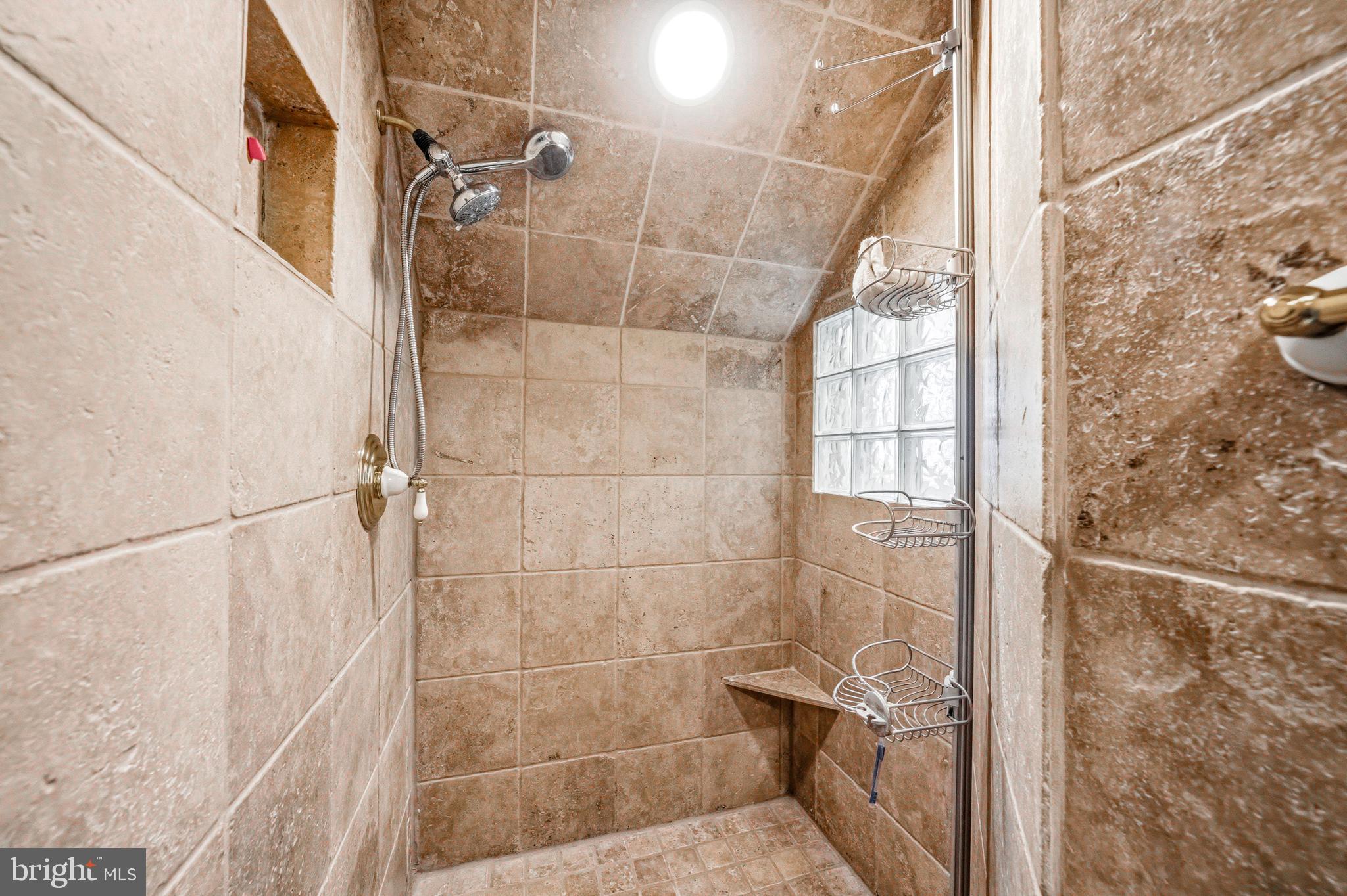 MERCER GATE - Residential