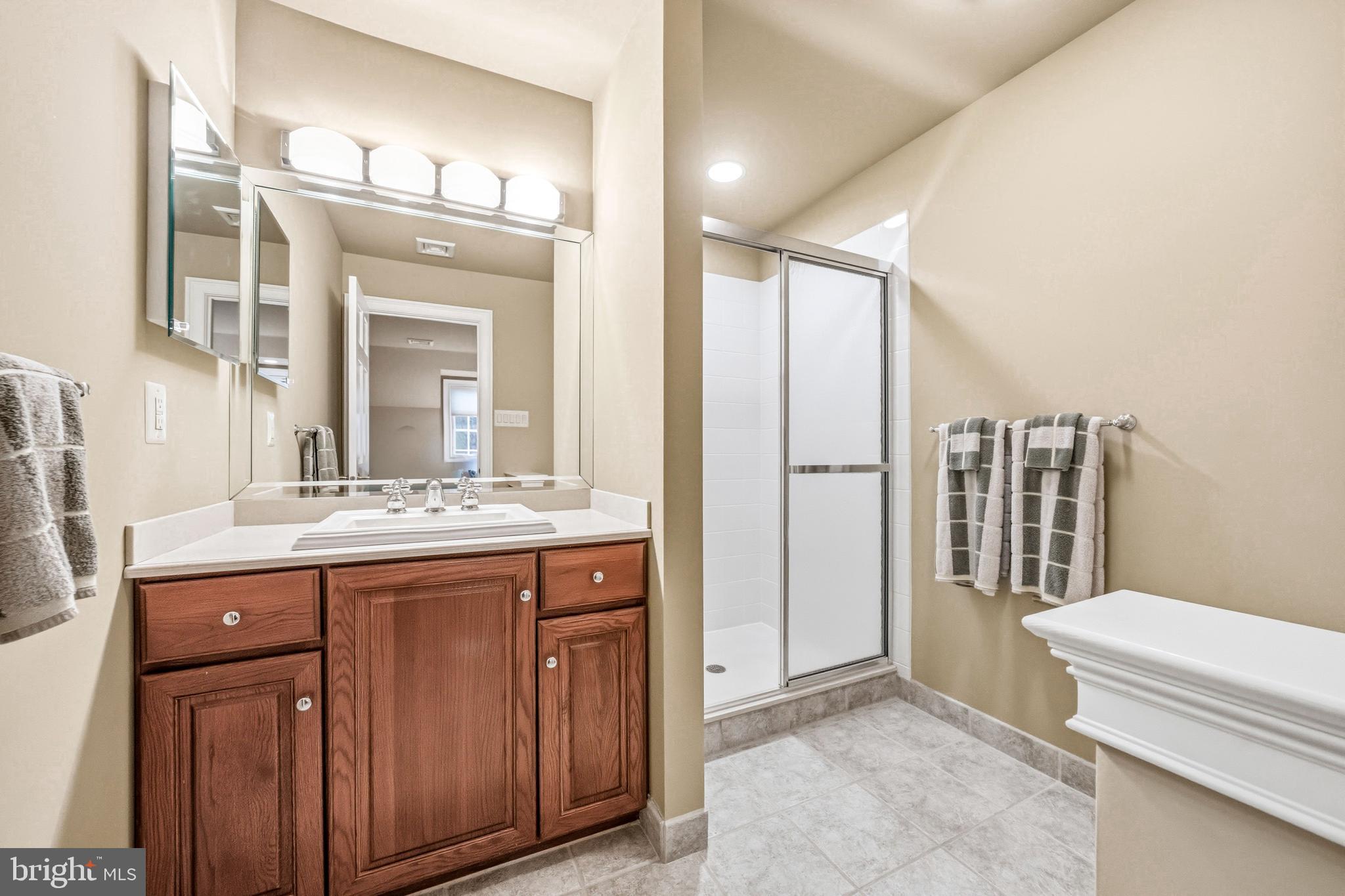 MERCER GATE - Residential