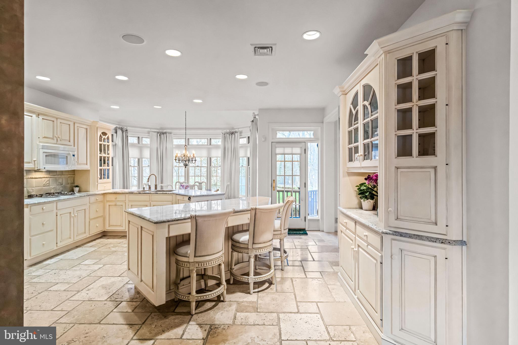 MERCER GATE - Residential