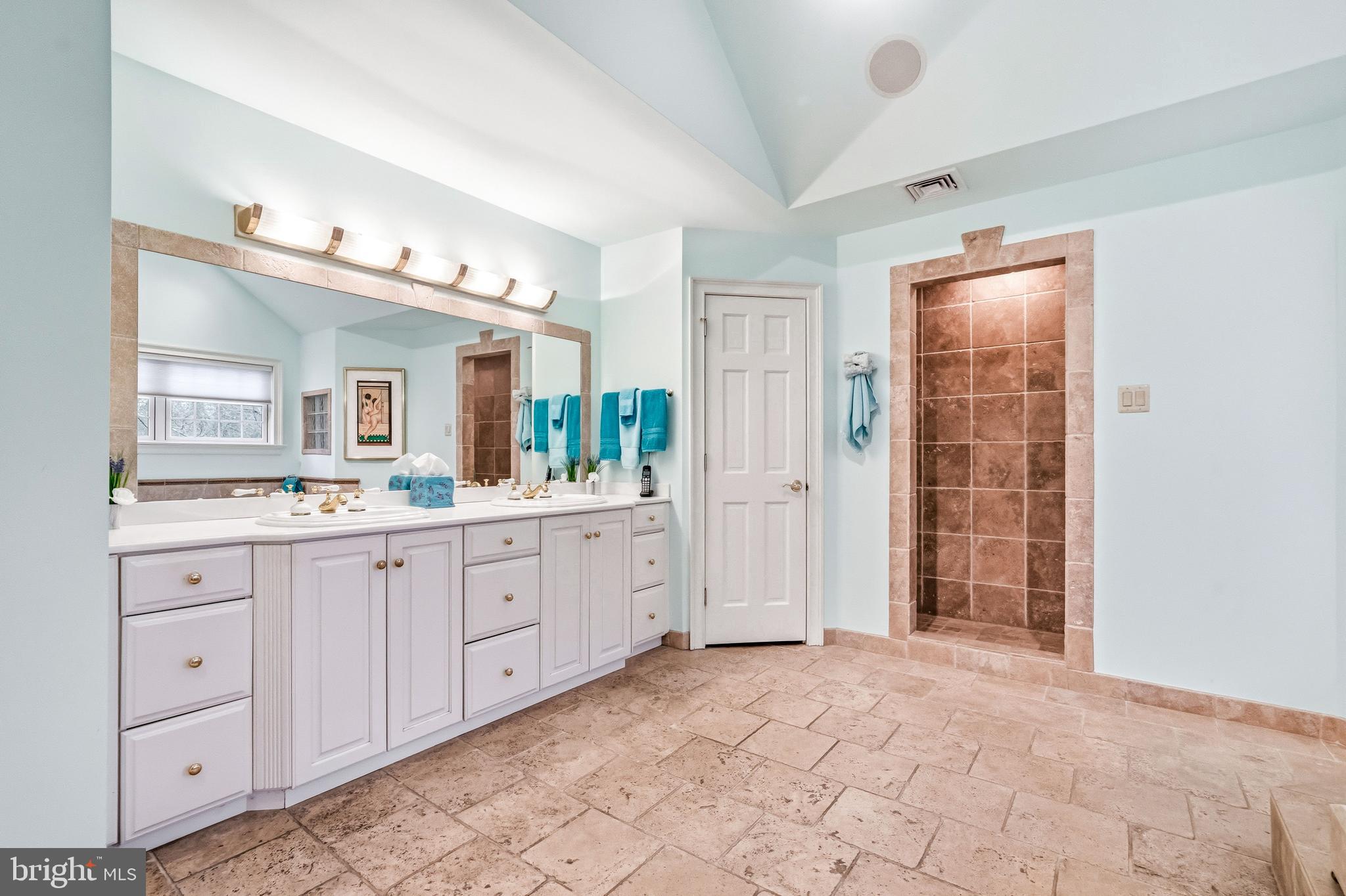 MERCER GATE - Residential