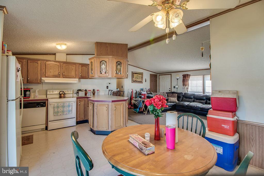 PEPPERMINT WOODS - Residential