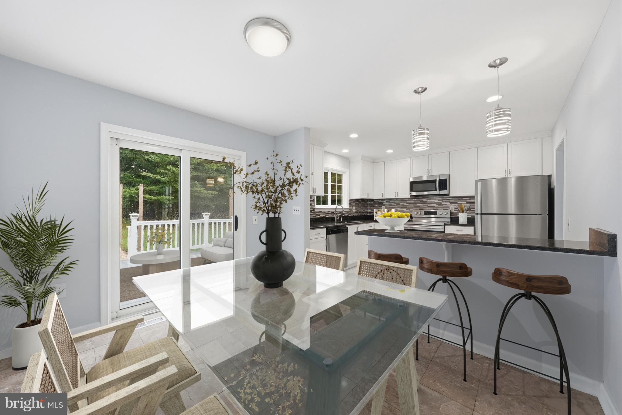 10101 MADRONAWOOD DRIVE