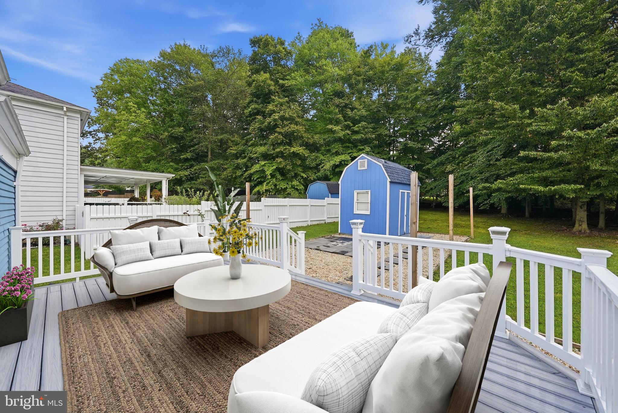 10101 MADRONAWOOD DRIVE