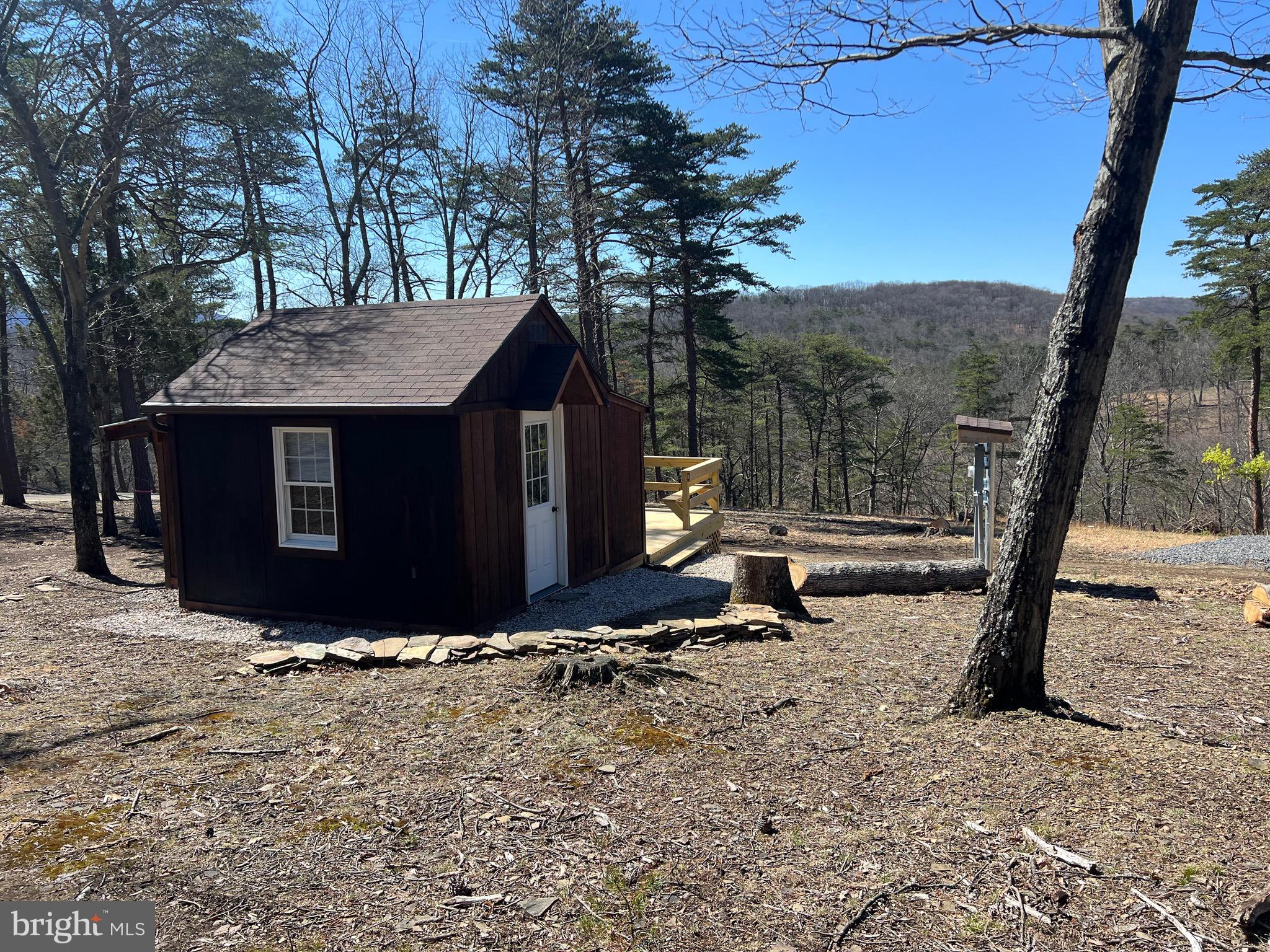 WHITETAIL RIDGE - Land