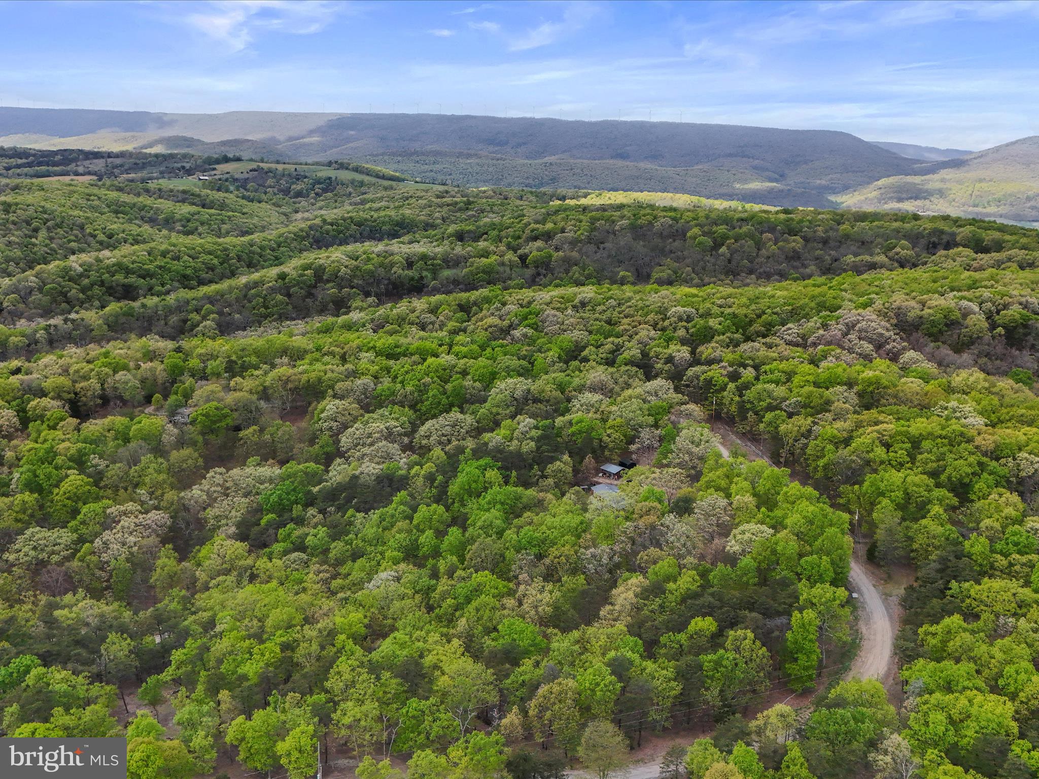 WHITETAIL RIDGE - Land