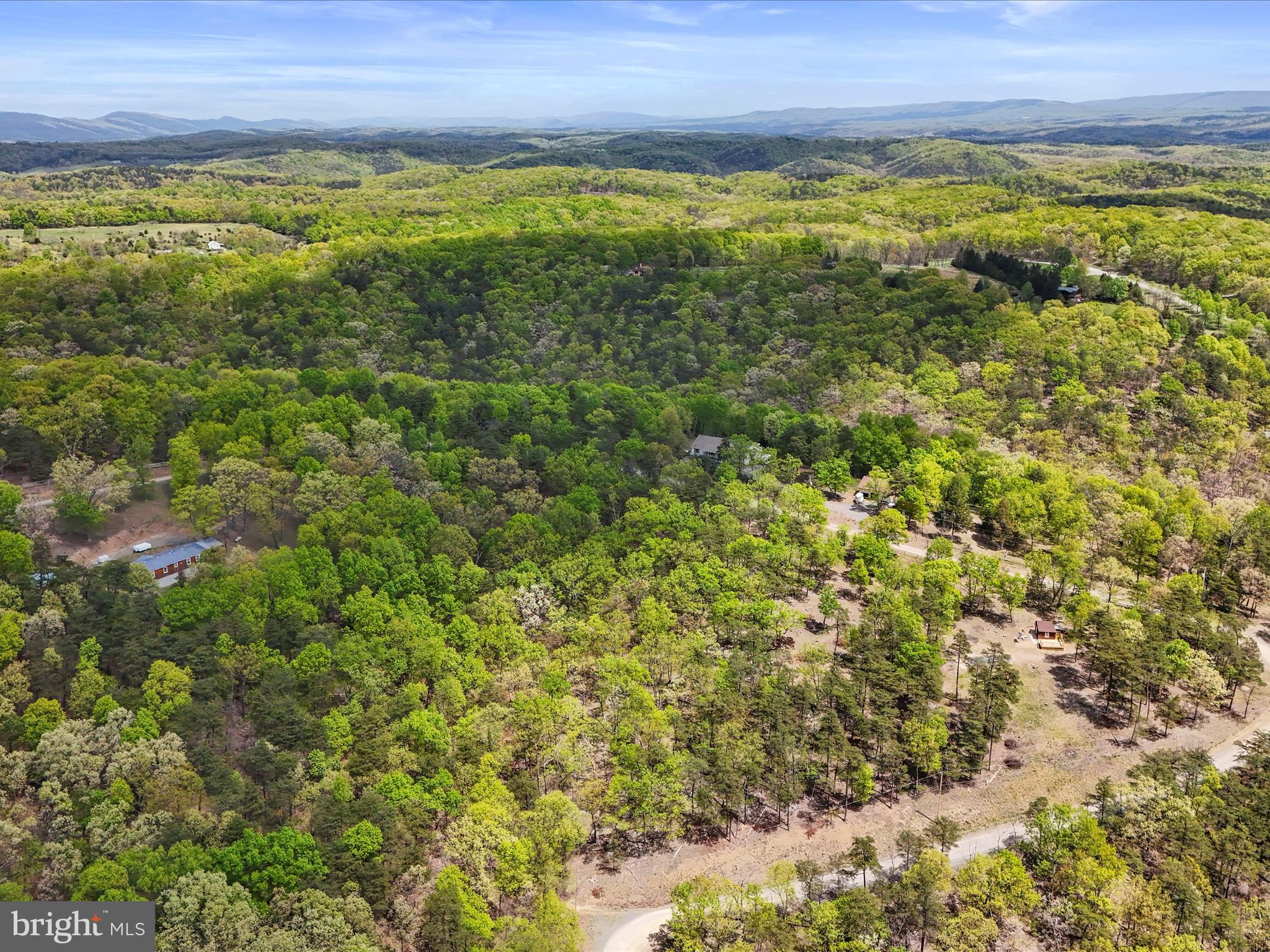 WHITETAIL RIDGE - Land