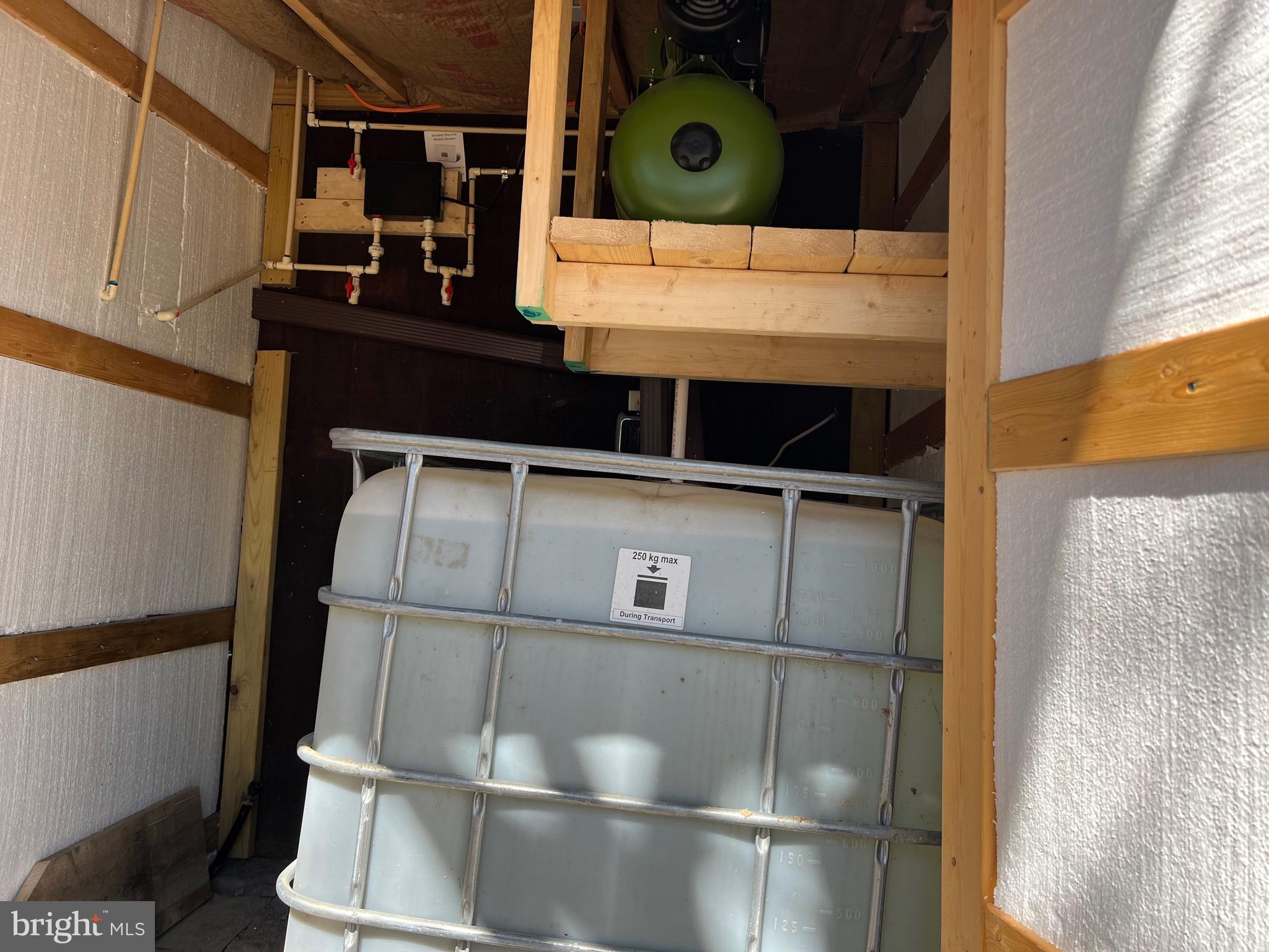 WHITETAIL RIDGE - Land