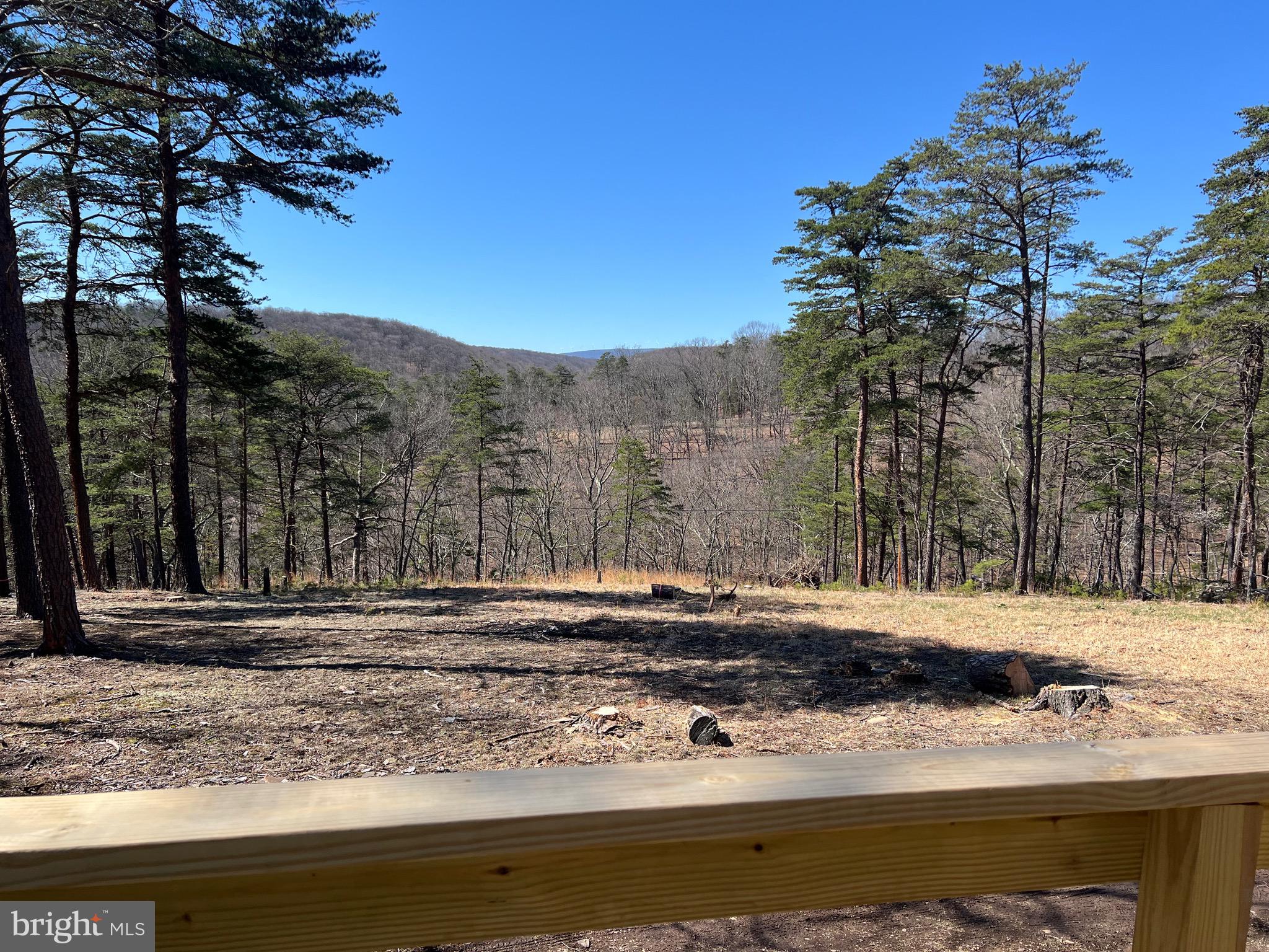 WHITETAIL RIDGE - Land