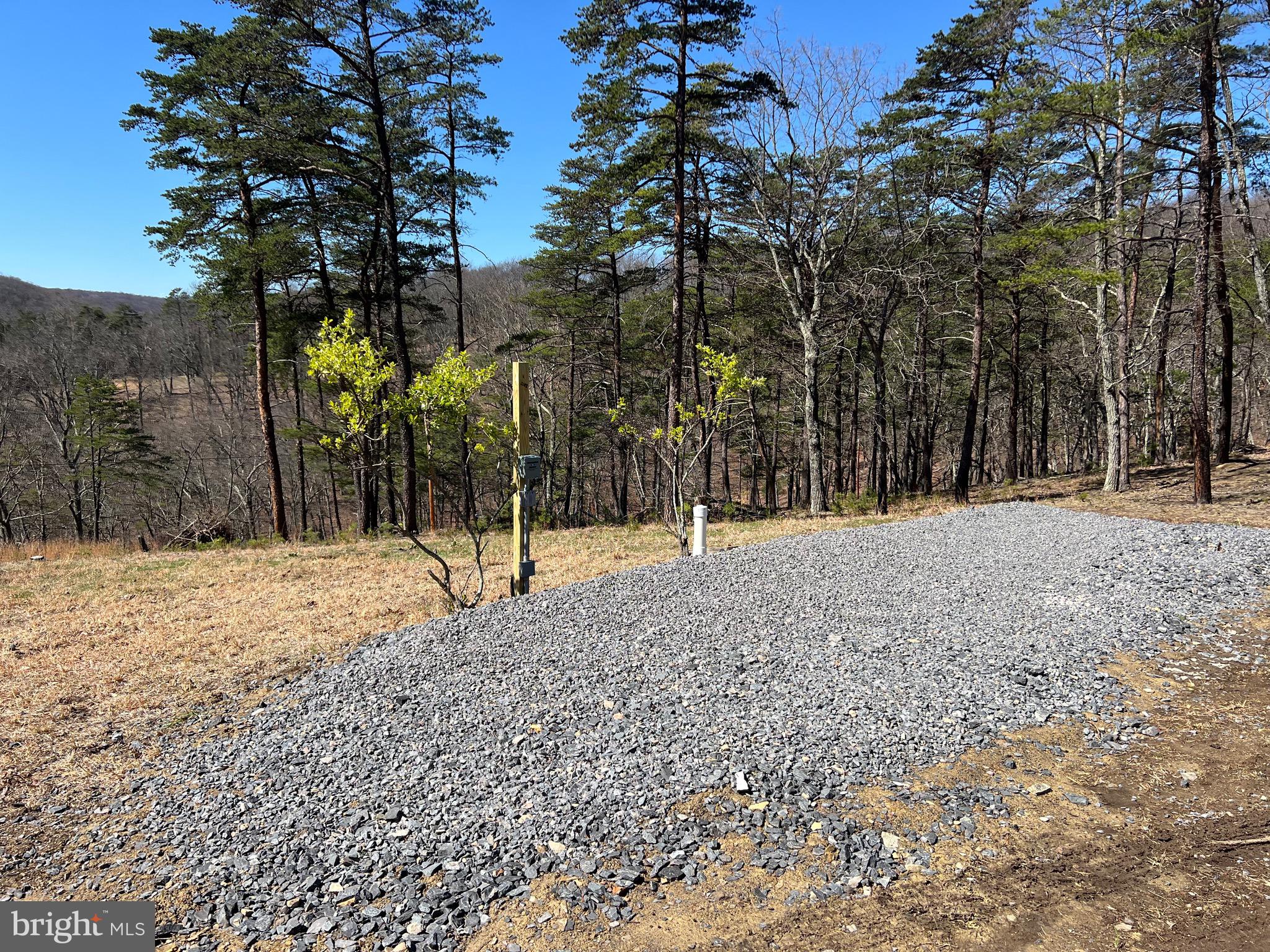 WHITETAIL RIDGE - Land