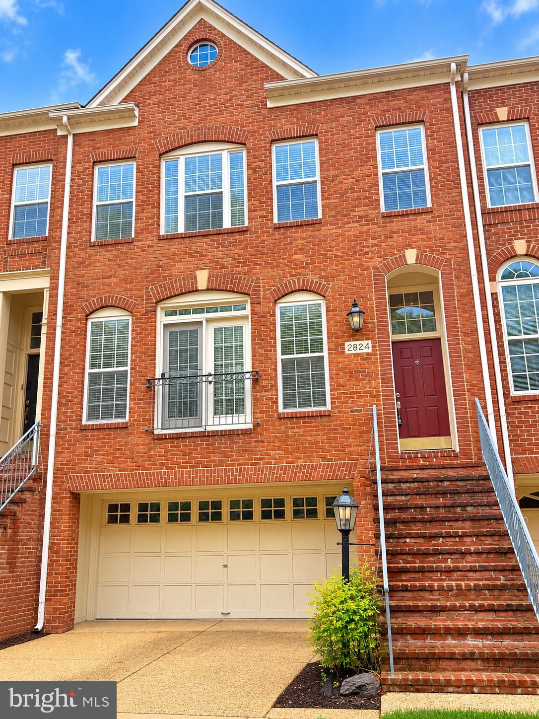 2824 LAURA GAE CIRCLE