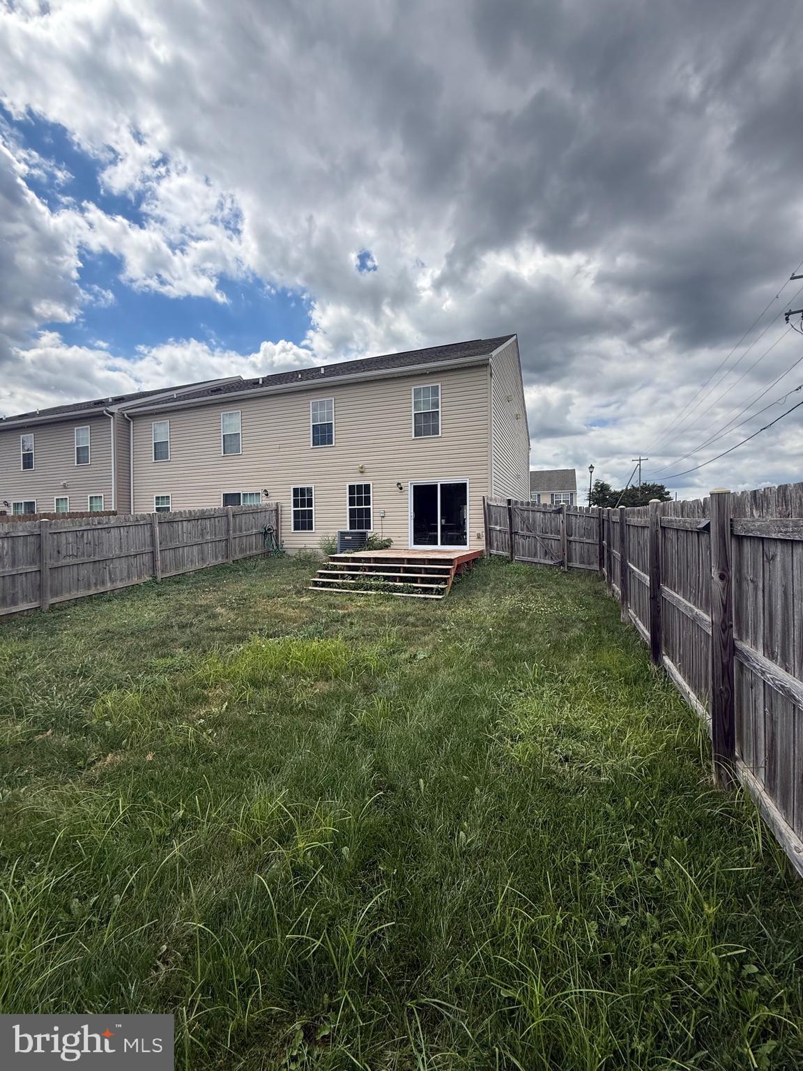 TOWNES AT OAKHURST - Residential