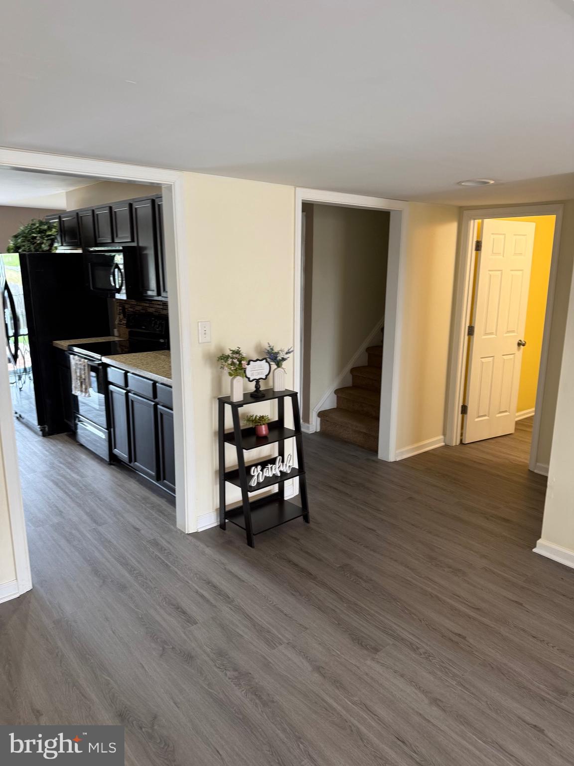 TOWNES AT OAKHURST - Residential