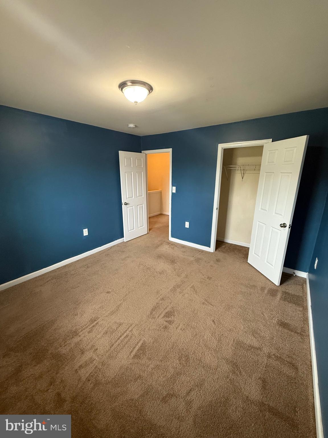 TOWNES AT OAKHURST - Residential