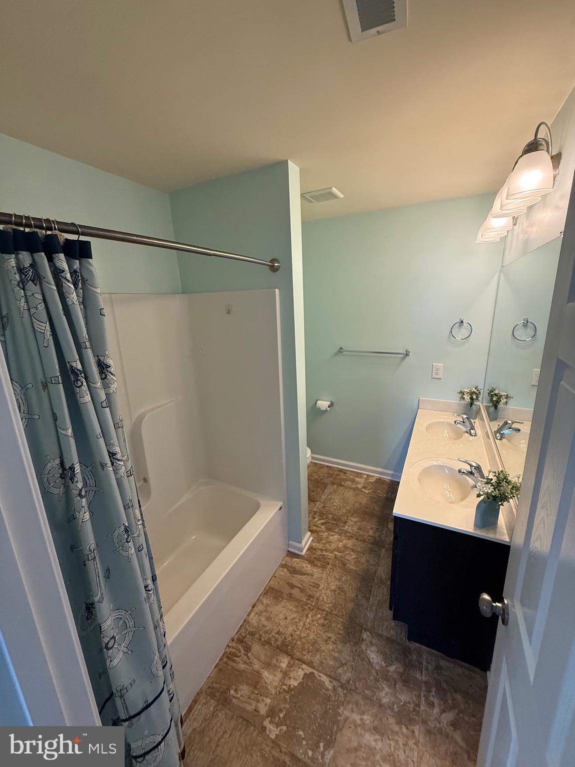 TOWNES AT OAKHURST - Residential