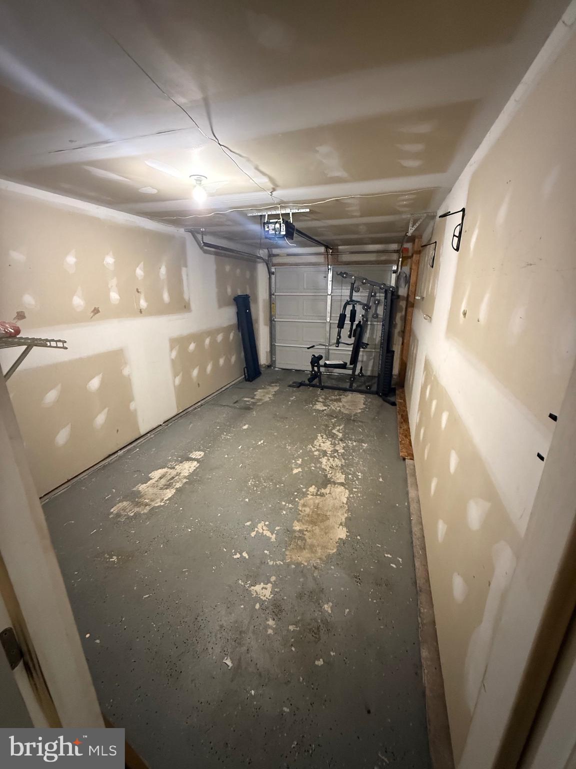 TOWNES AT OAKHURST - Residential