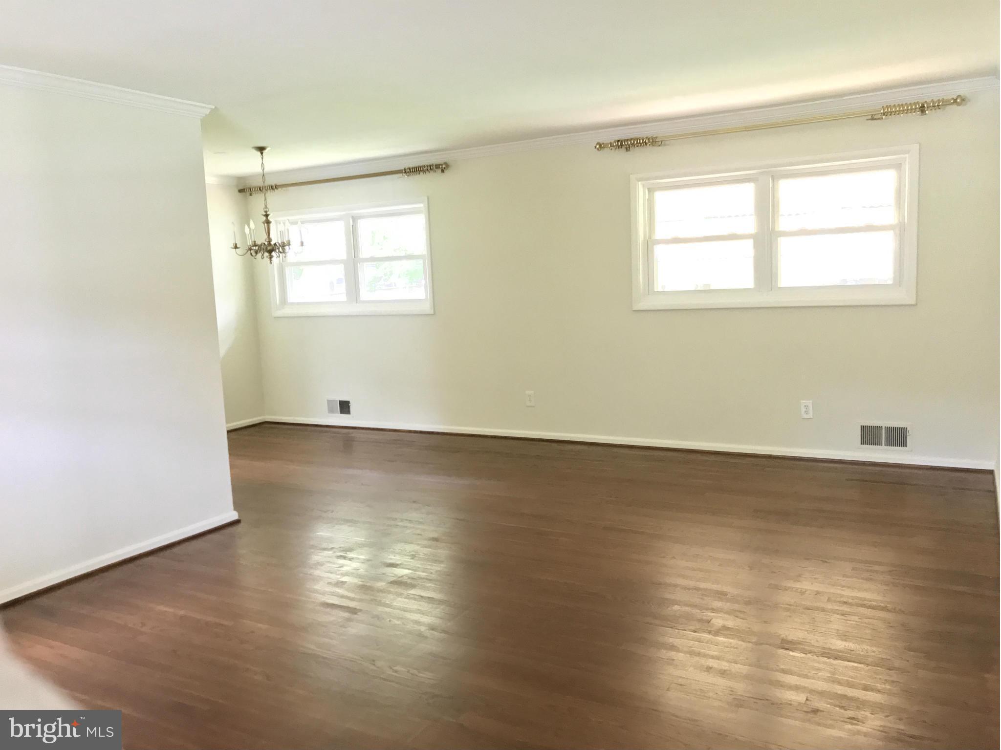 EAST VIENNA WOODS - Residential Lease