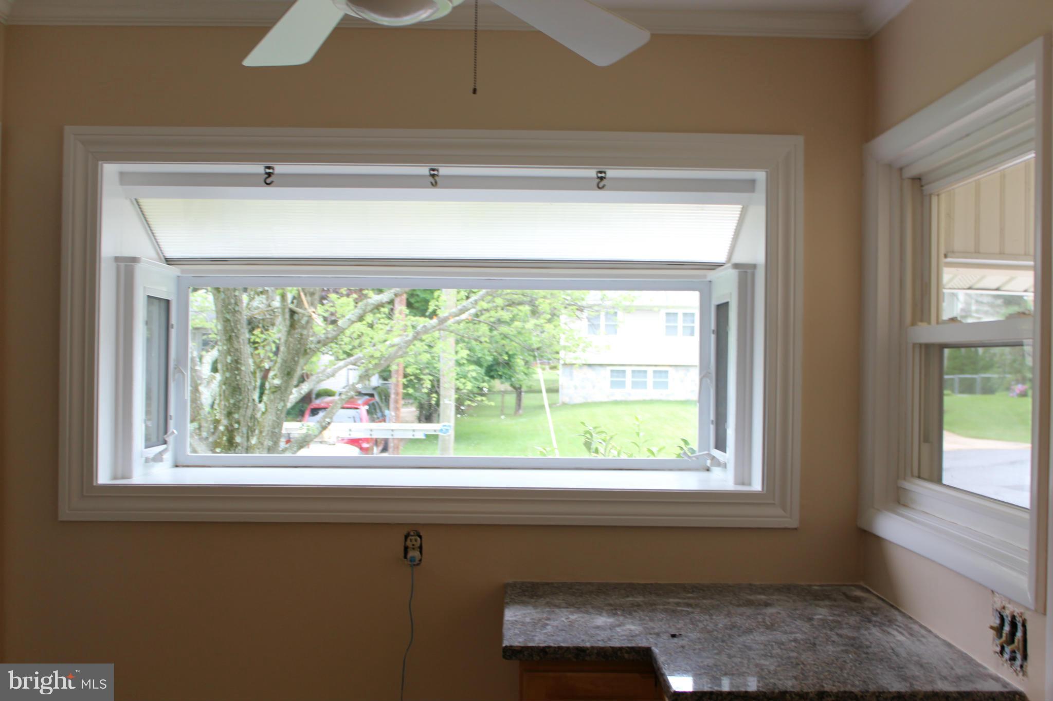 EAST VIENNA WOODS - Residential Lease