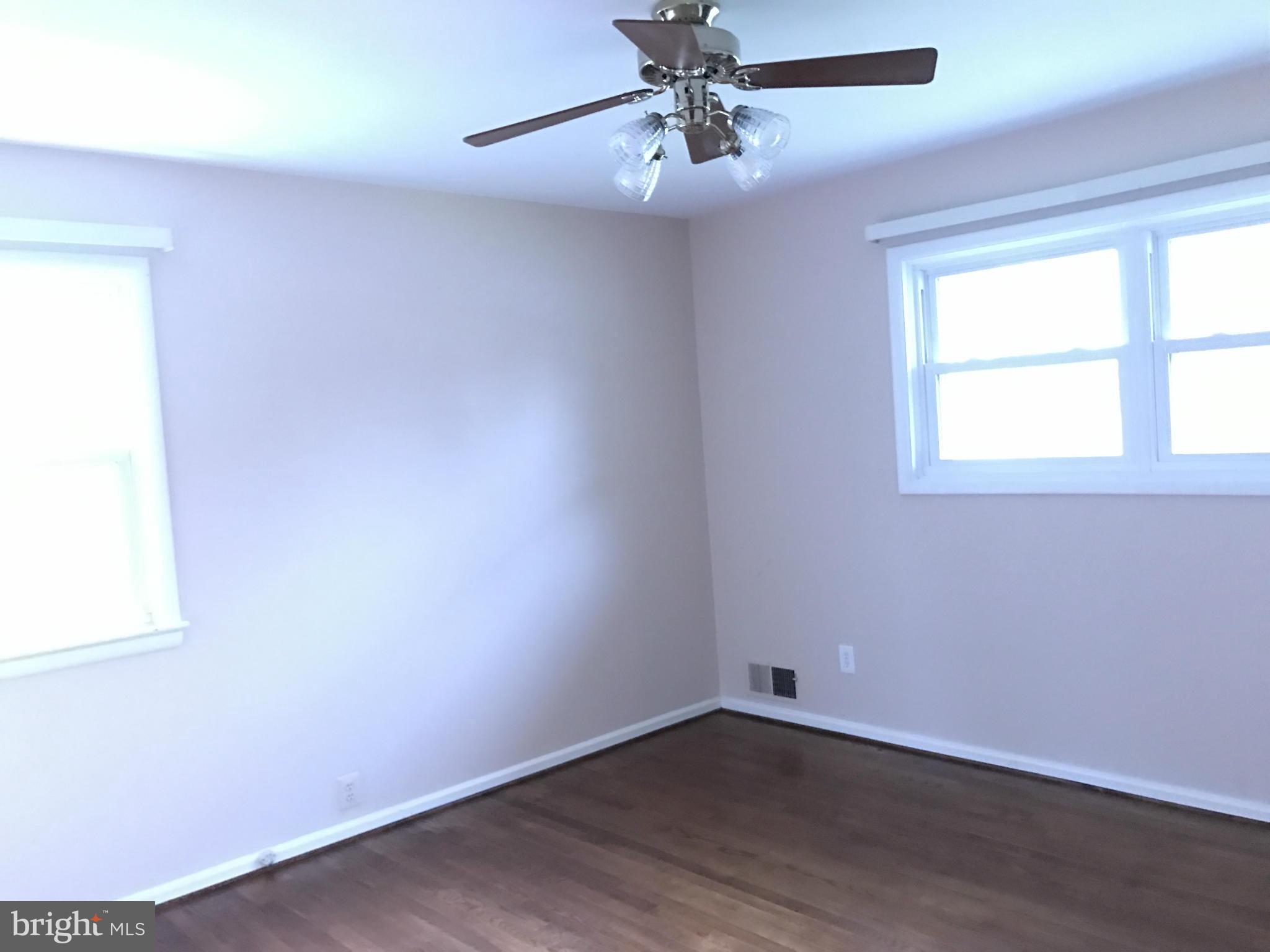 EAST VIENNA WOODS - Residential Lease