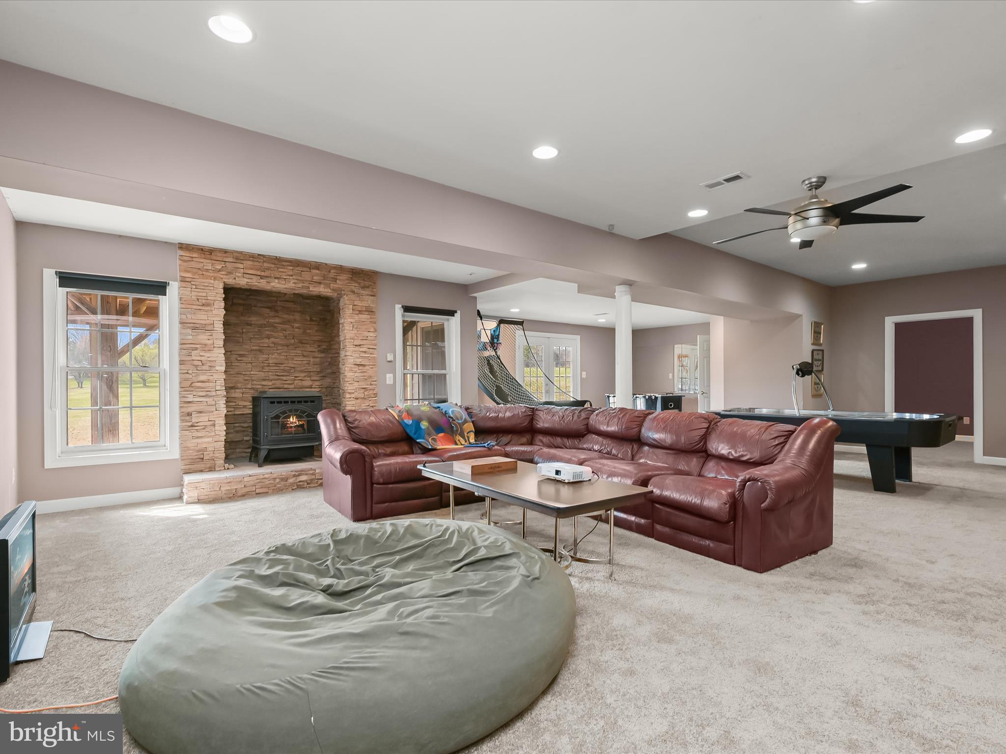 TWIN PINES - Residential