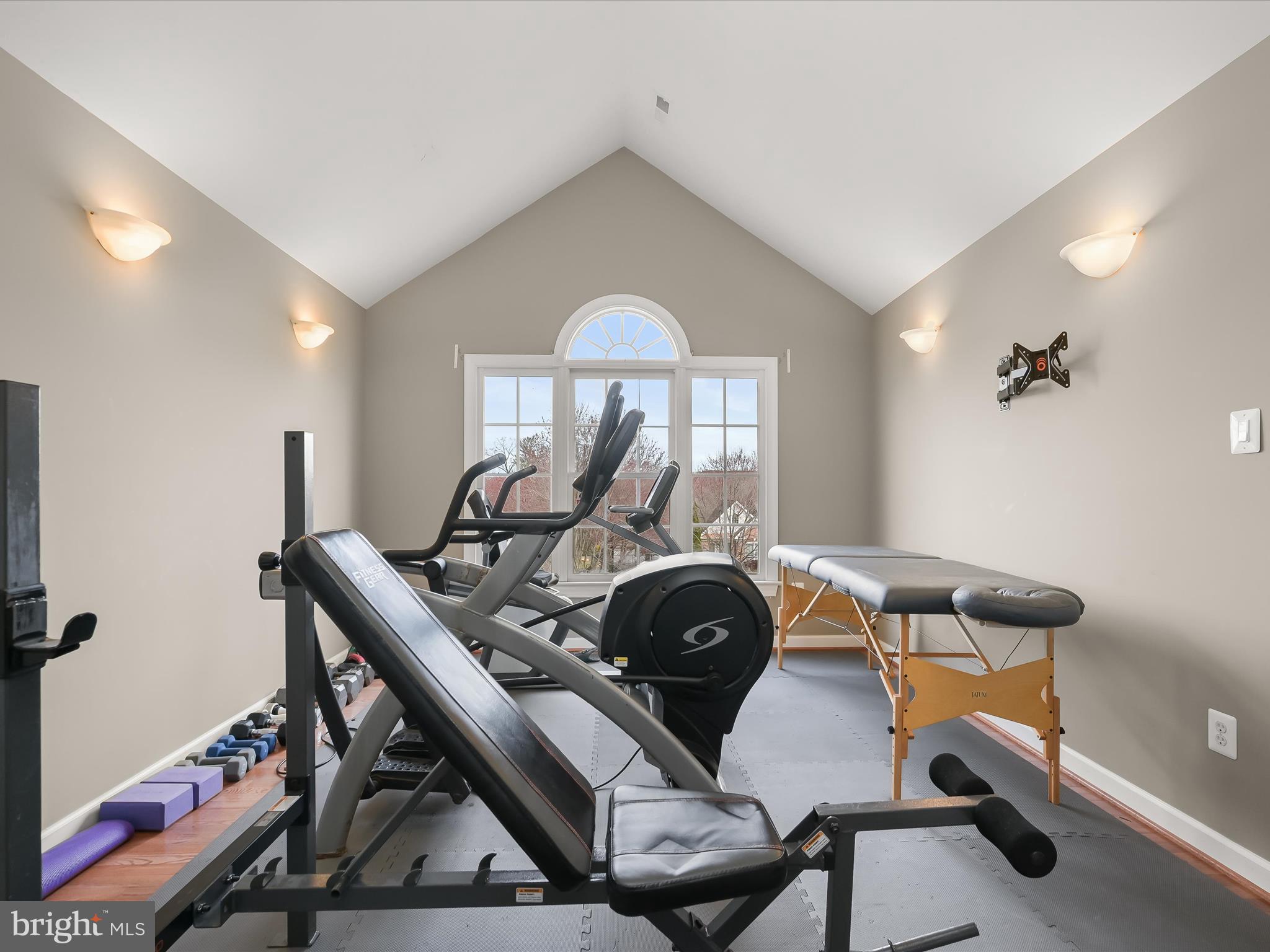 TWIN PINES - Residential