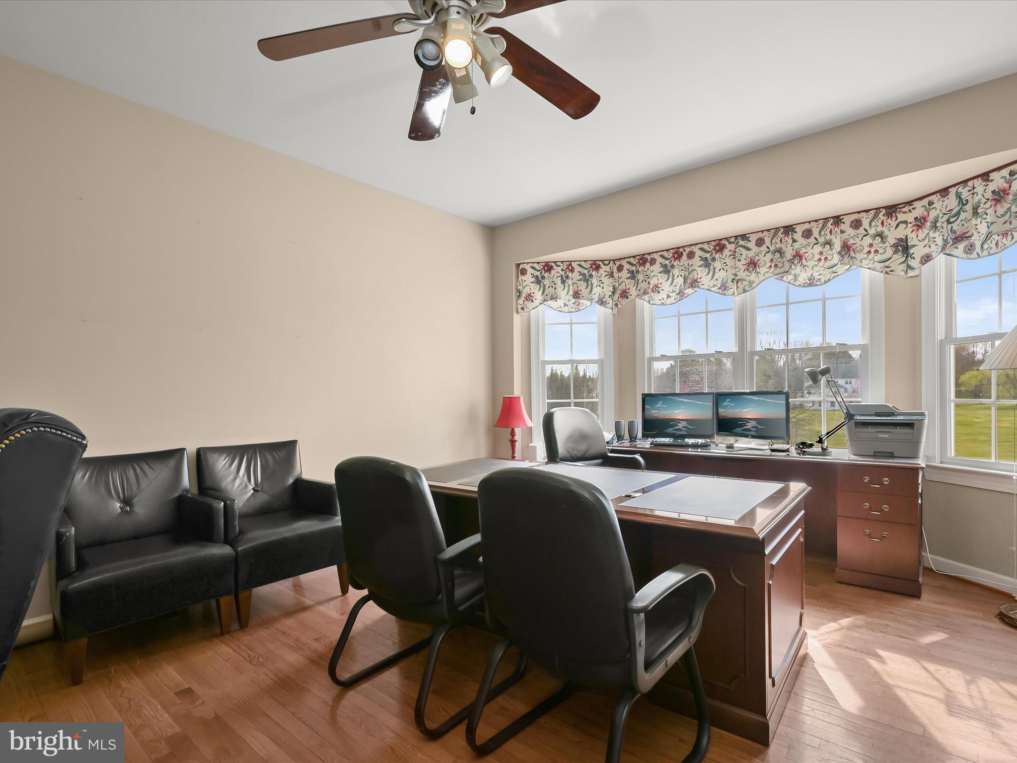 TWIN PINES - Residential