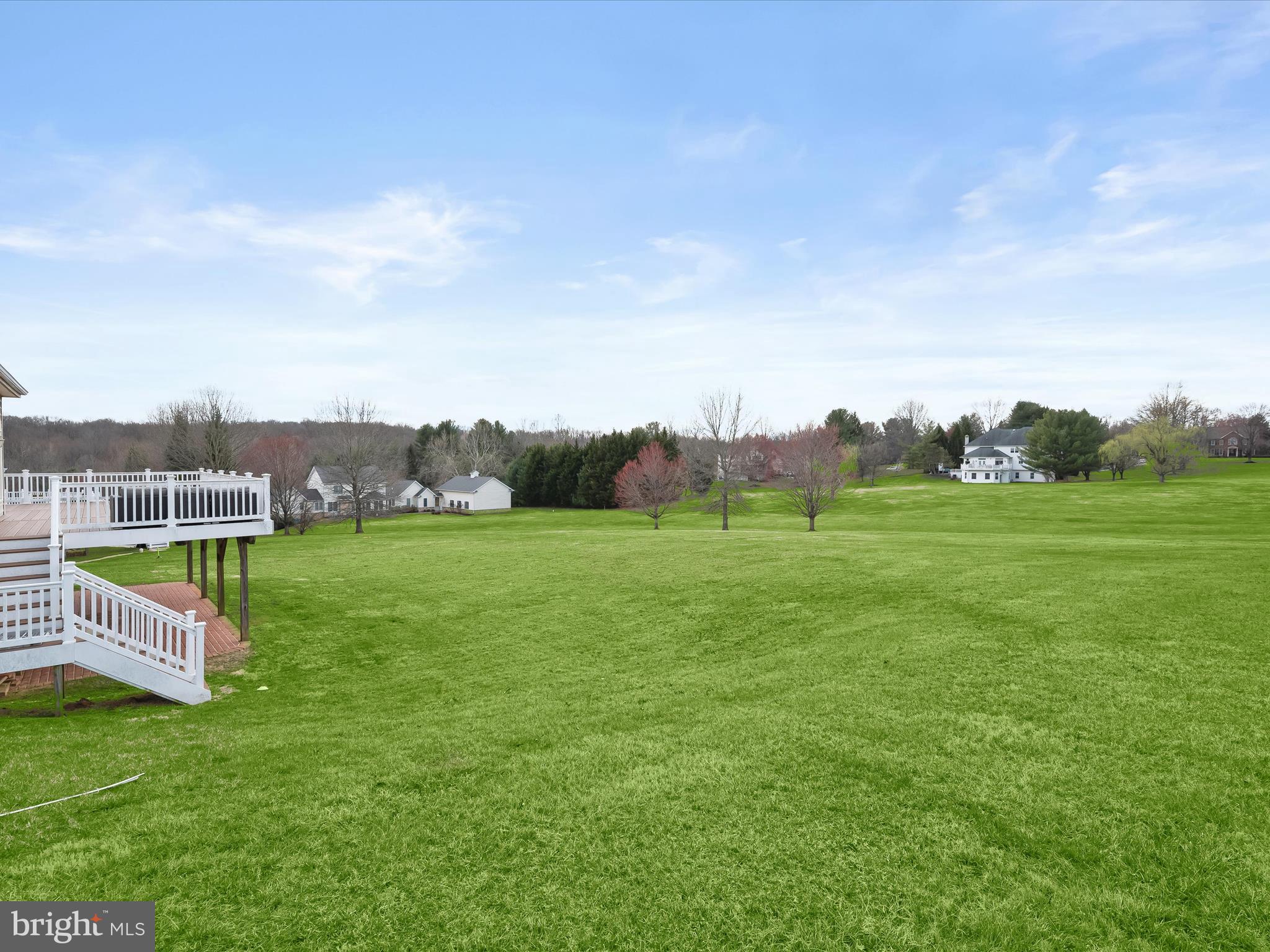 TWIN PINES - Residential