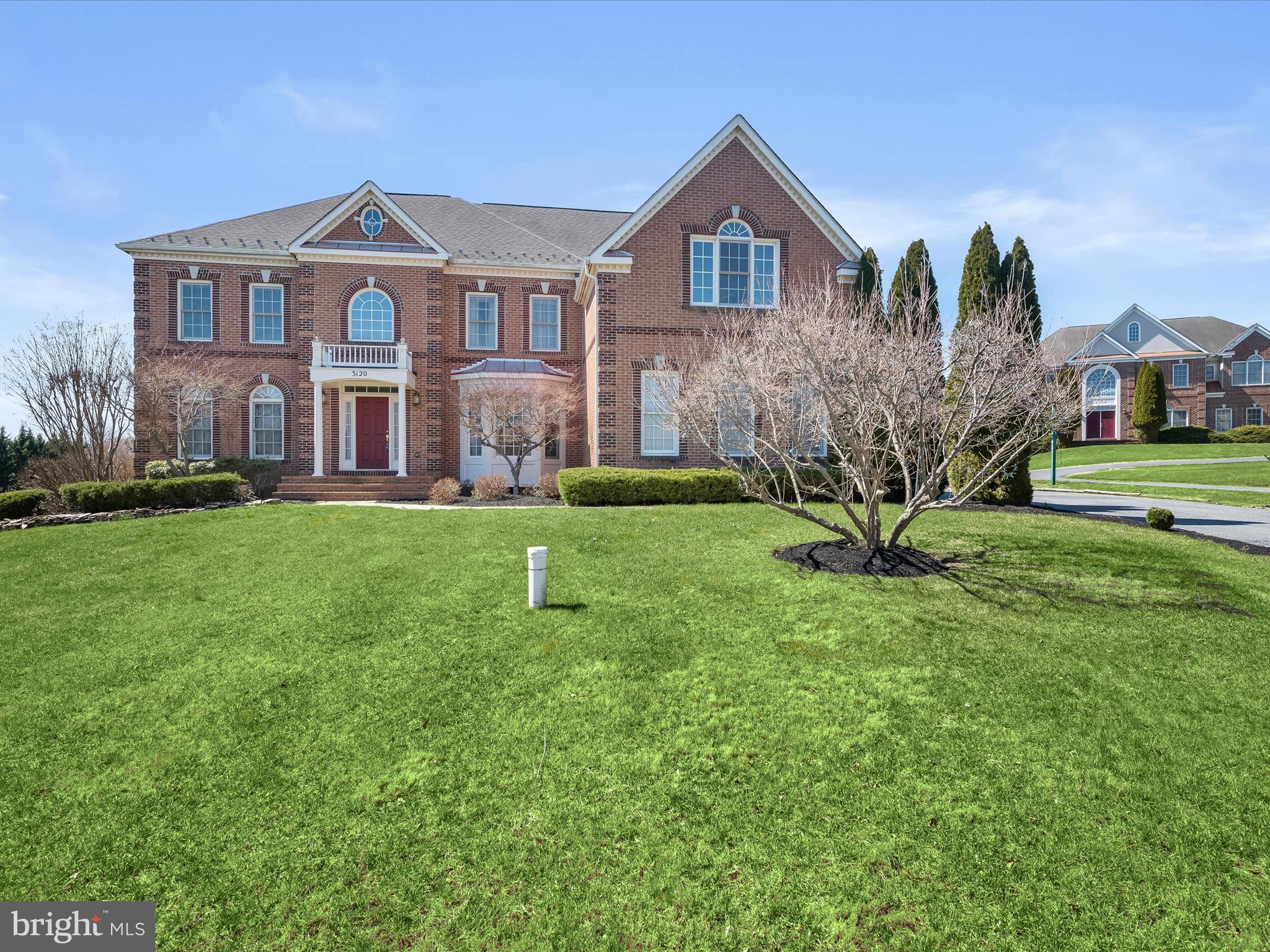 TWIN PINES - Residential