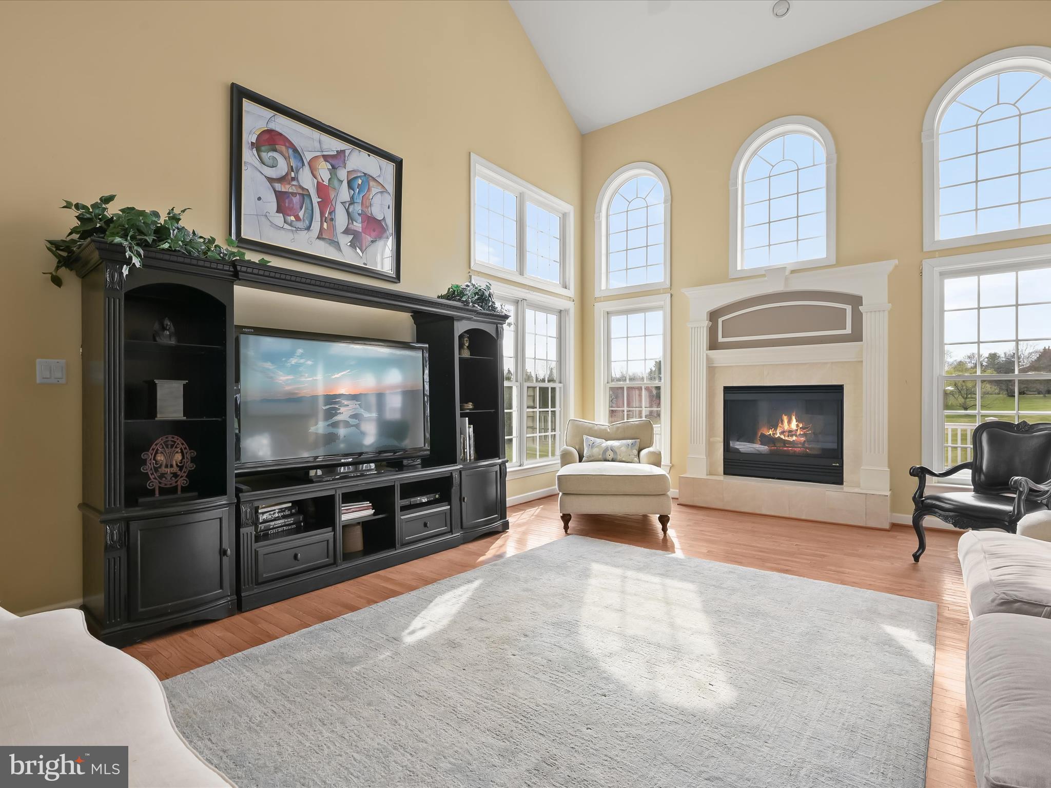 TWIN PINES - Residential