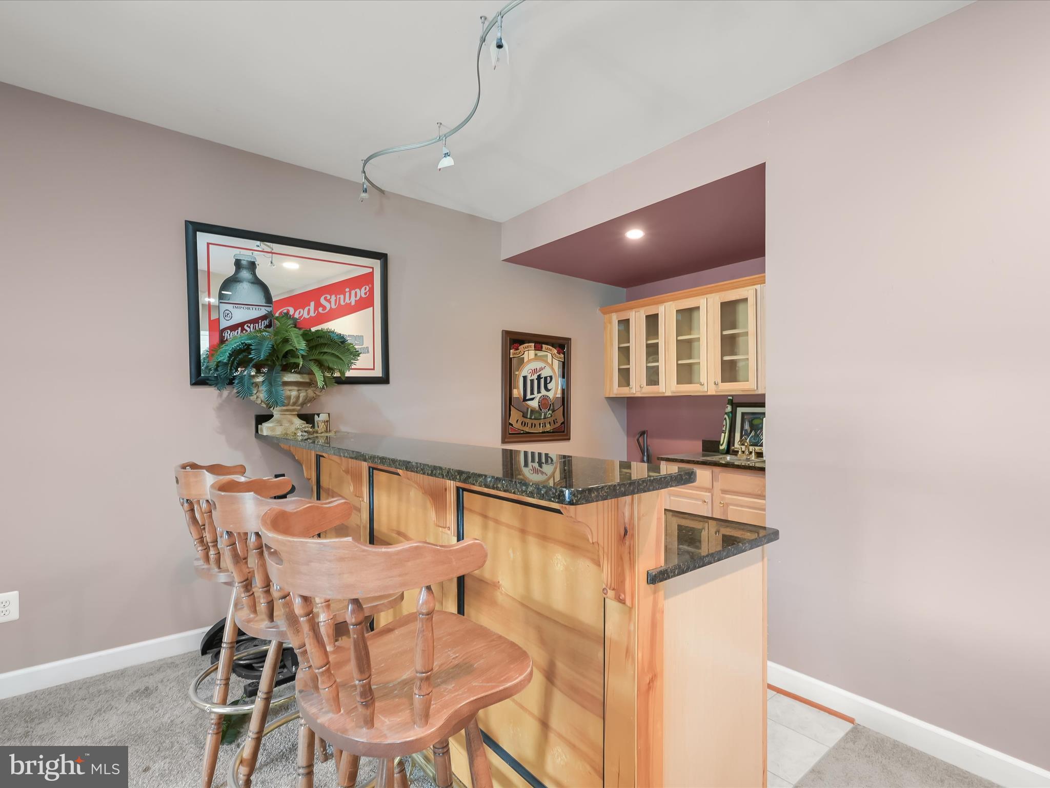 TWIN PINES - Residential