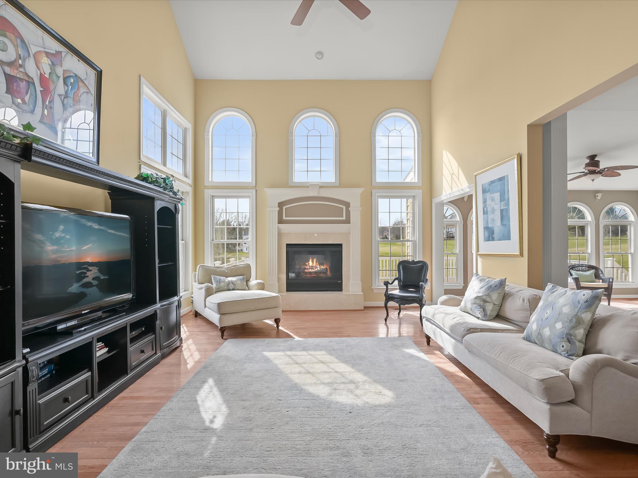 TWIN PINES - Residential