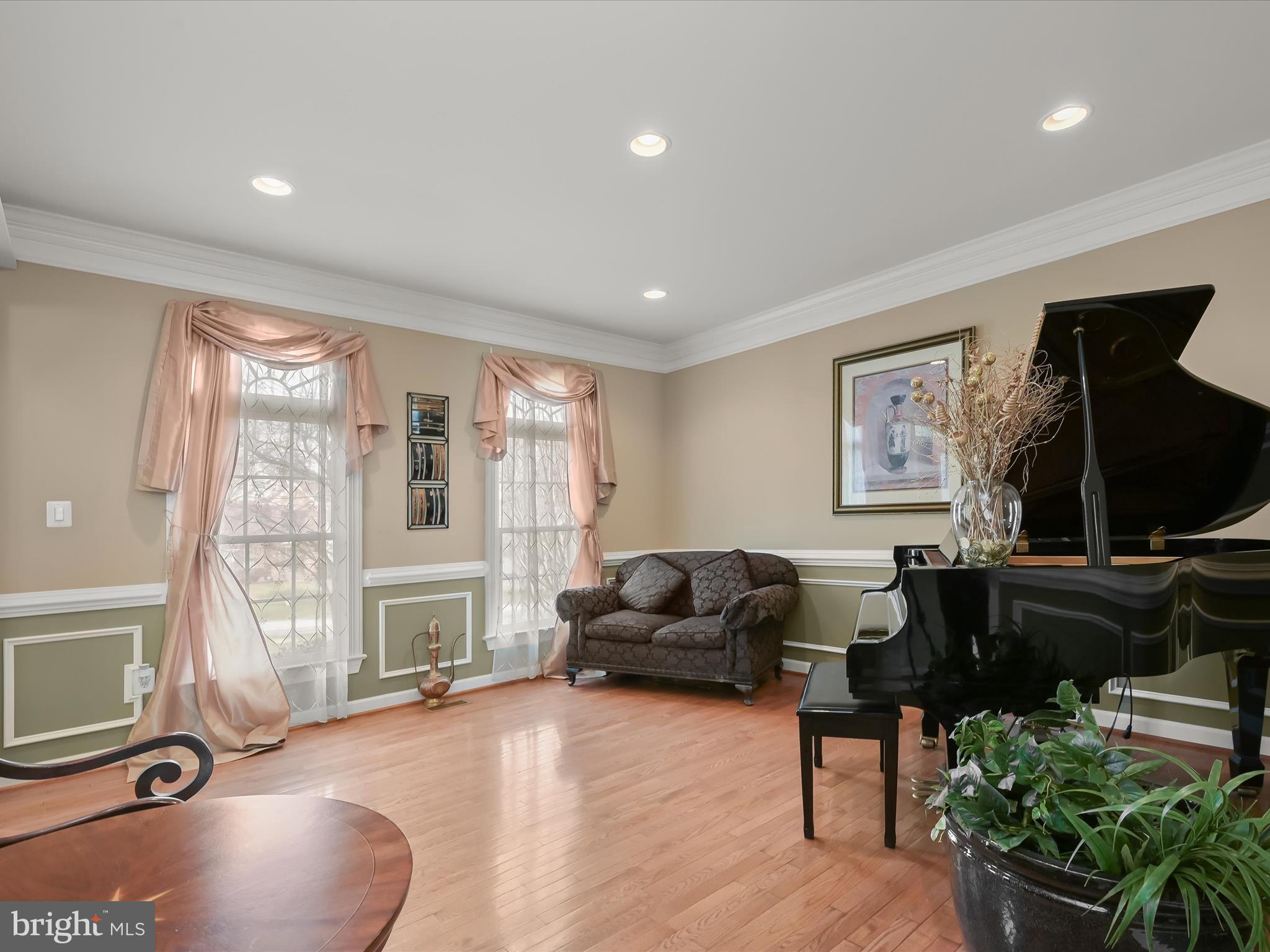 TWIN PINES - Residential