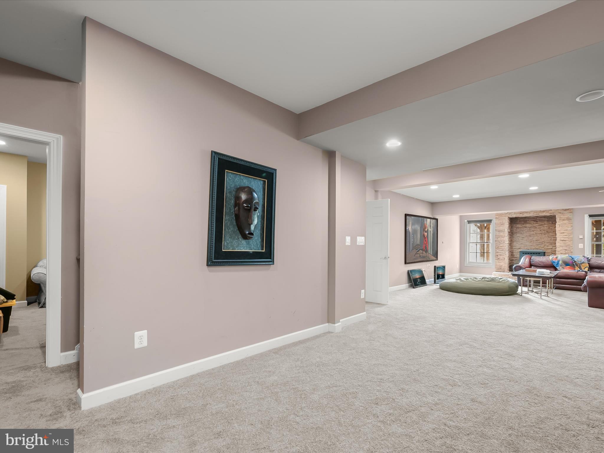 TWIN PINES - Residential