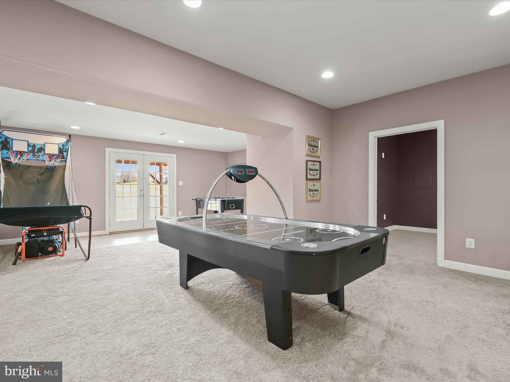 TWIN PINES - Residential