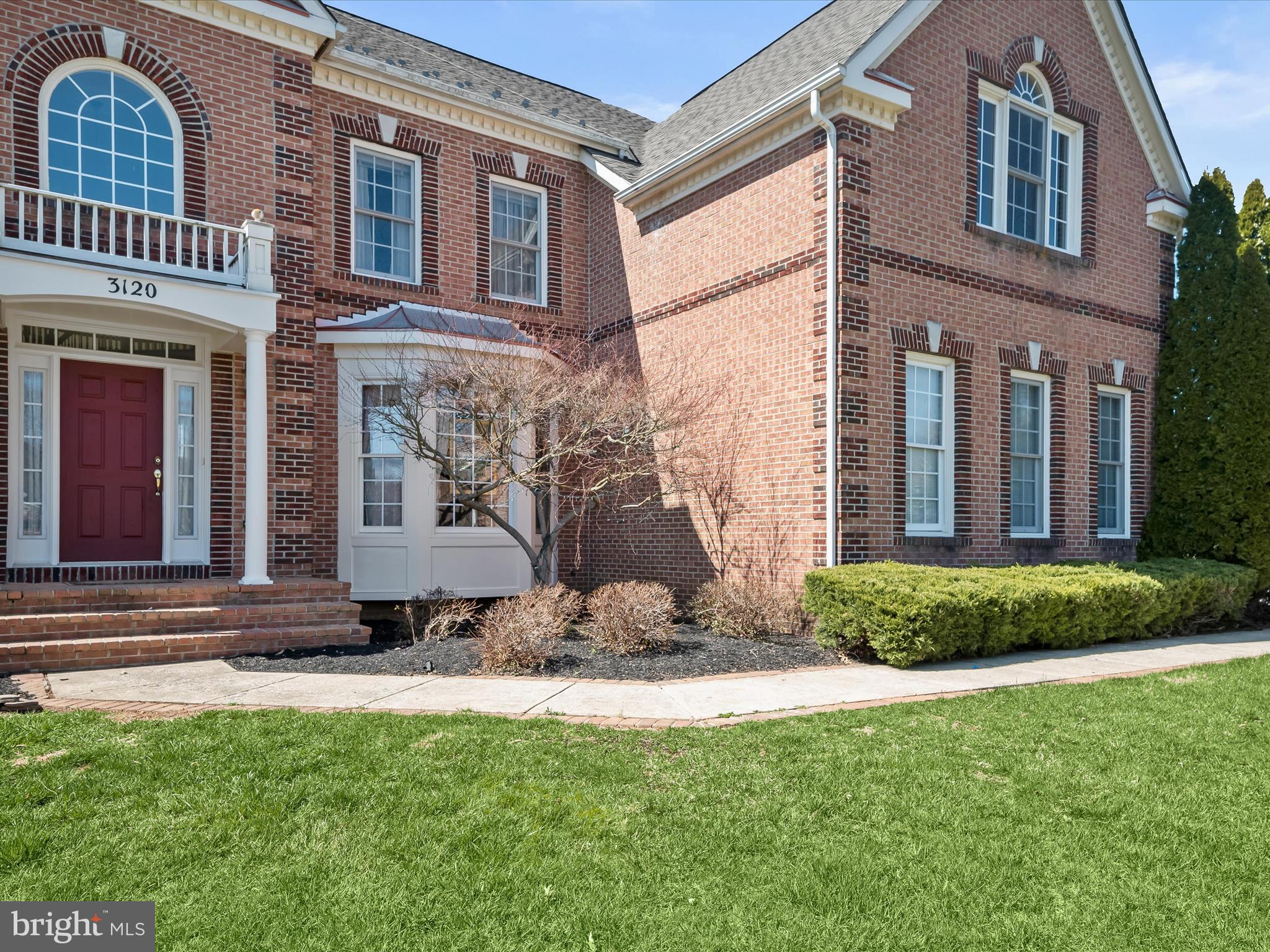 TWIN PINES - Residential