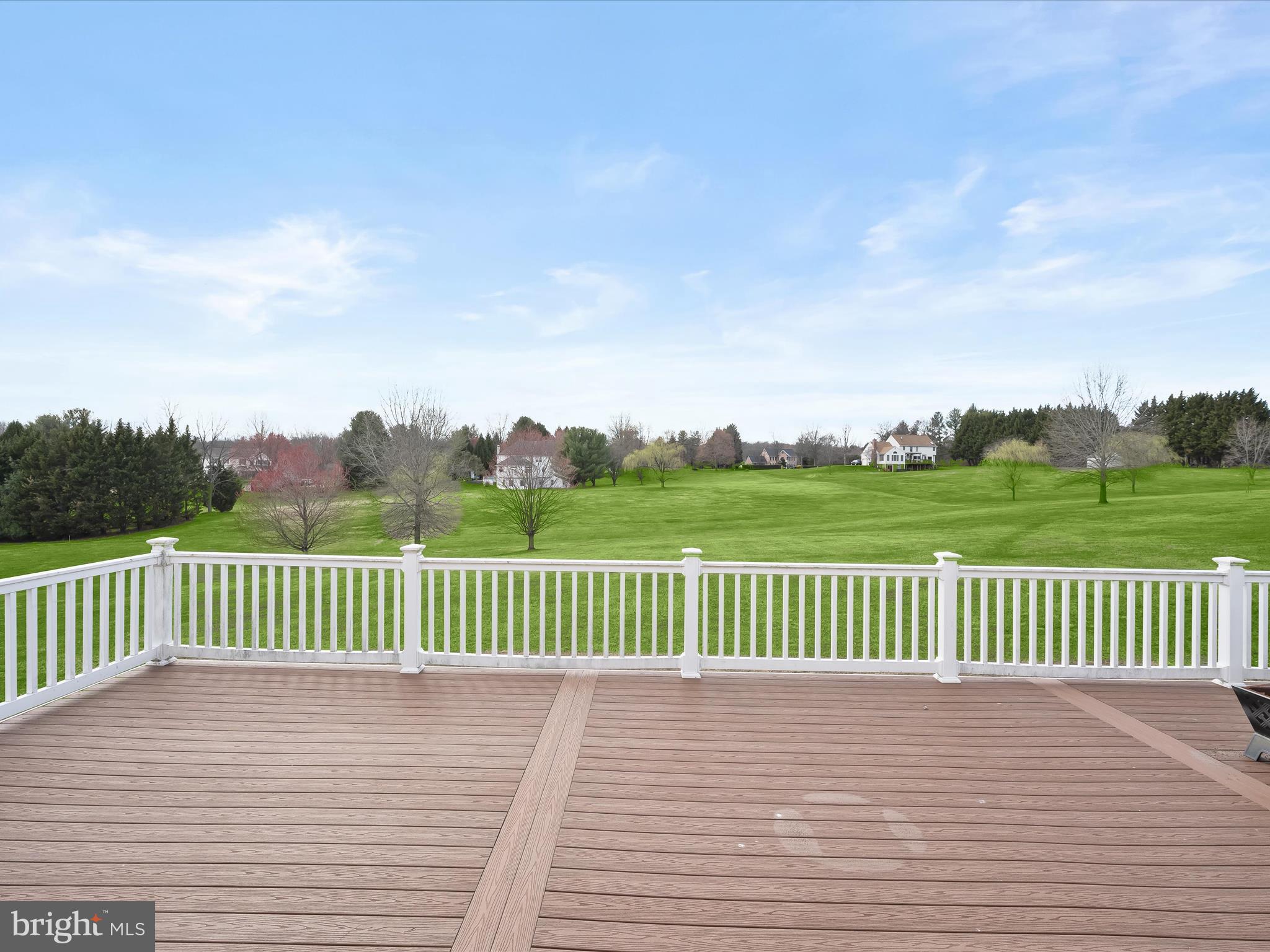 TWIN PINES - Residential