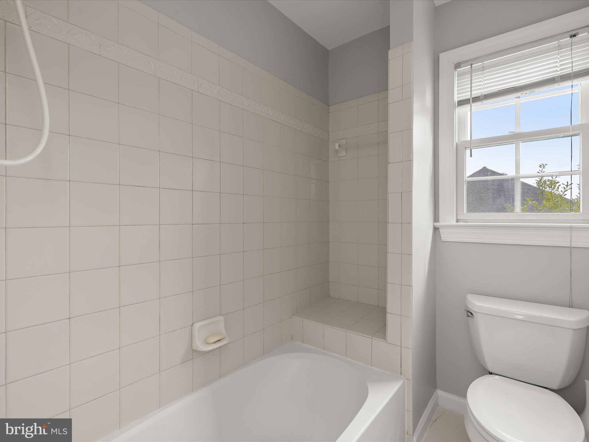 TWIN PINES - Residential